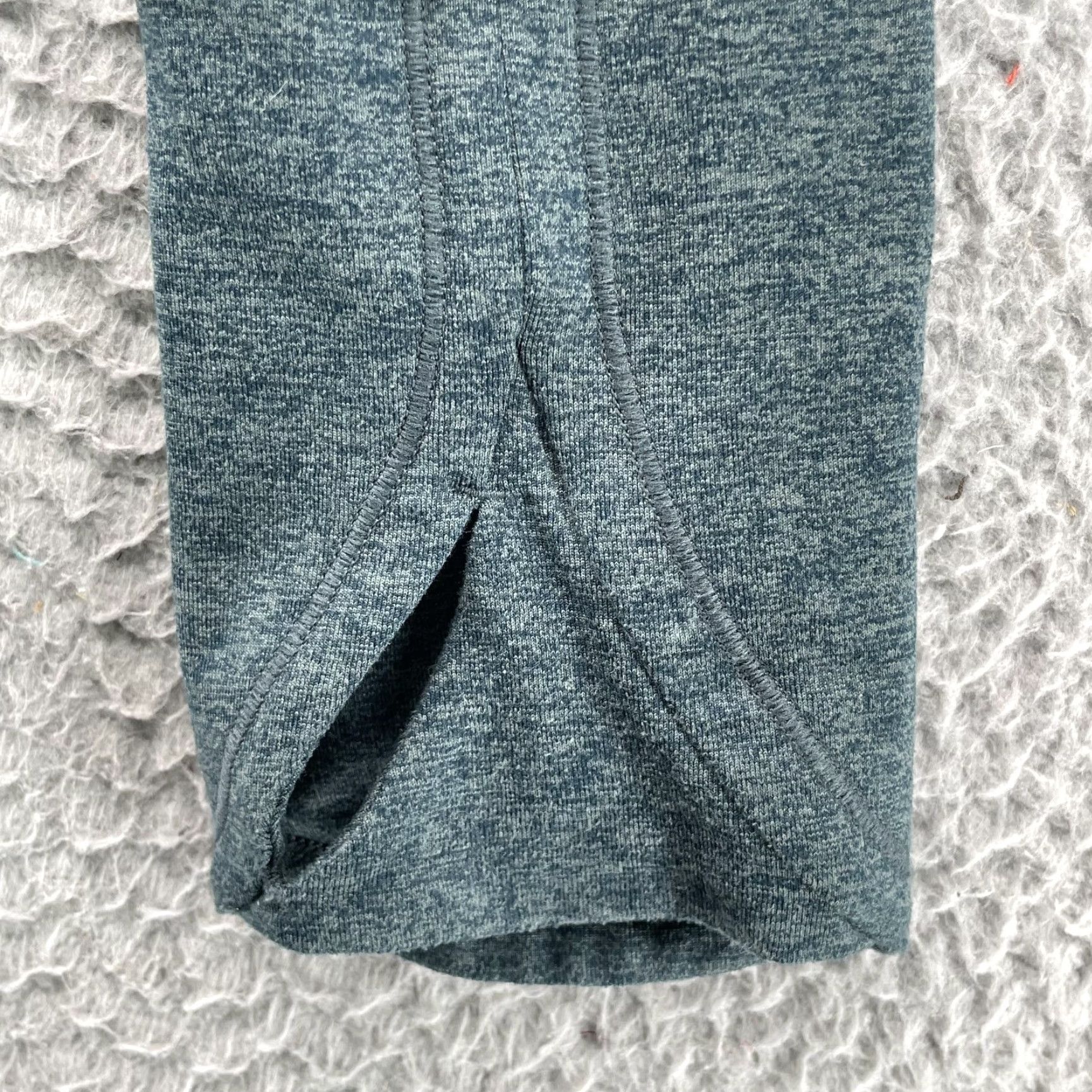 Athleta Athleta Hoodie Women Small Heather Green Thumbhole Sportswear Athleisure Yoga Shirt Size S / US 4 / IT 40 - 3 Thumbnail
