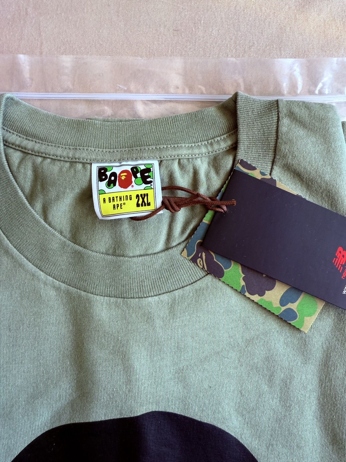 Bape × New Balance Bape x New Balance tee olive Size US XXL / EU 58 / 5 - 4 Thumbnail