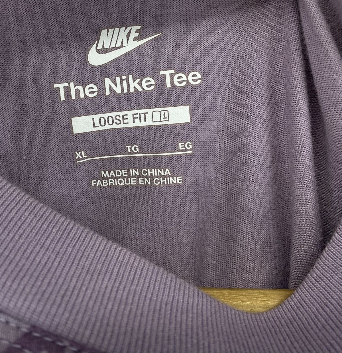 Nike Vintage Nike Fullprint Tee T Shirts Size US XL / EU 56 / 4 - 7 Thumbnail