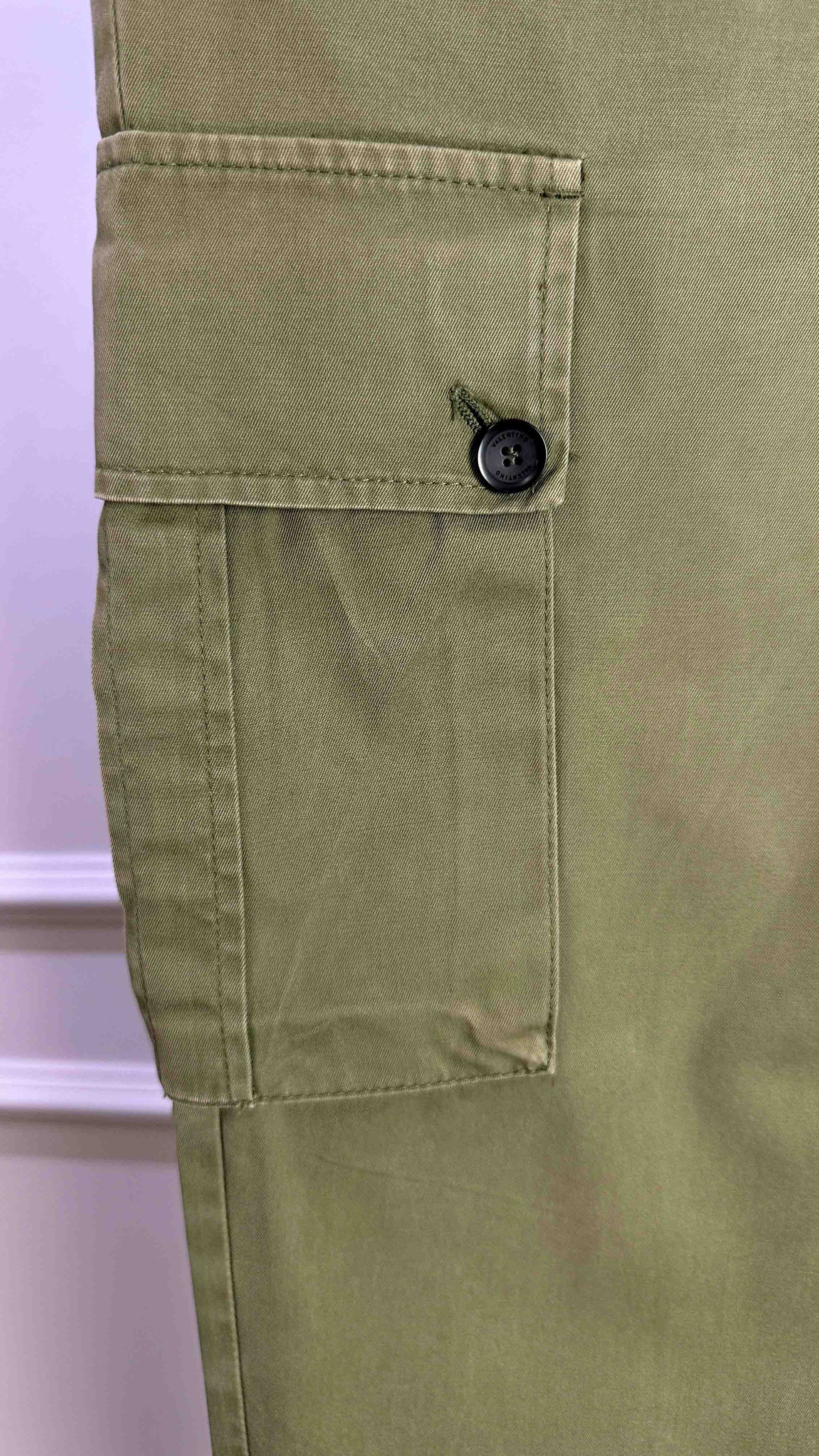 Valentino Men's pants VALENTINO GARAVANI Size US 32 / EU 48 - 4 Thumbnail