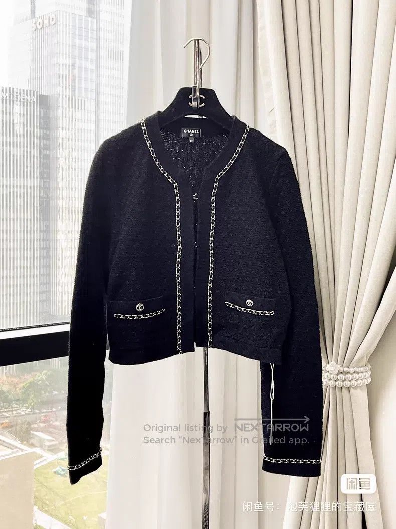 Chanel Chanel Leather chain rolled edge long-sleeved short knit c Size XS / US 0-2 / IT 36-38 - 1 Thumbnail