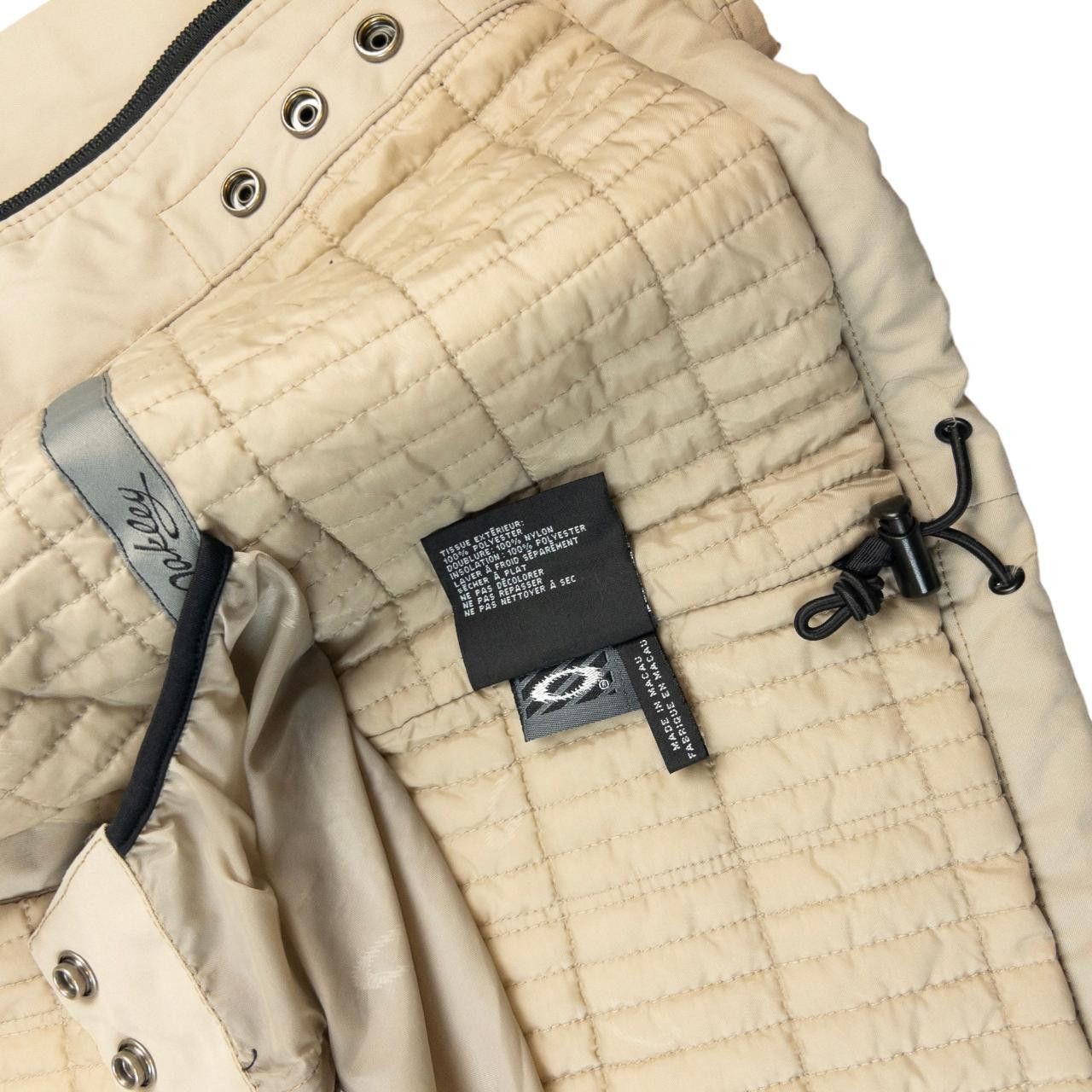 Oakley Vintage Oakley Quilted Snowboarding Jacket Women's Size M Size M / US 6-8 / IT 42-44 - 8 Thumbnail