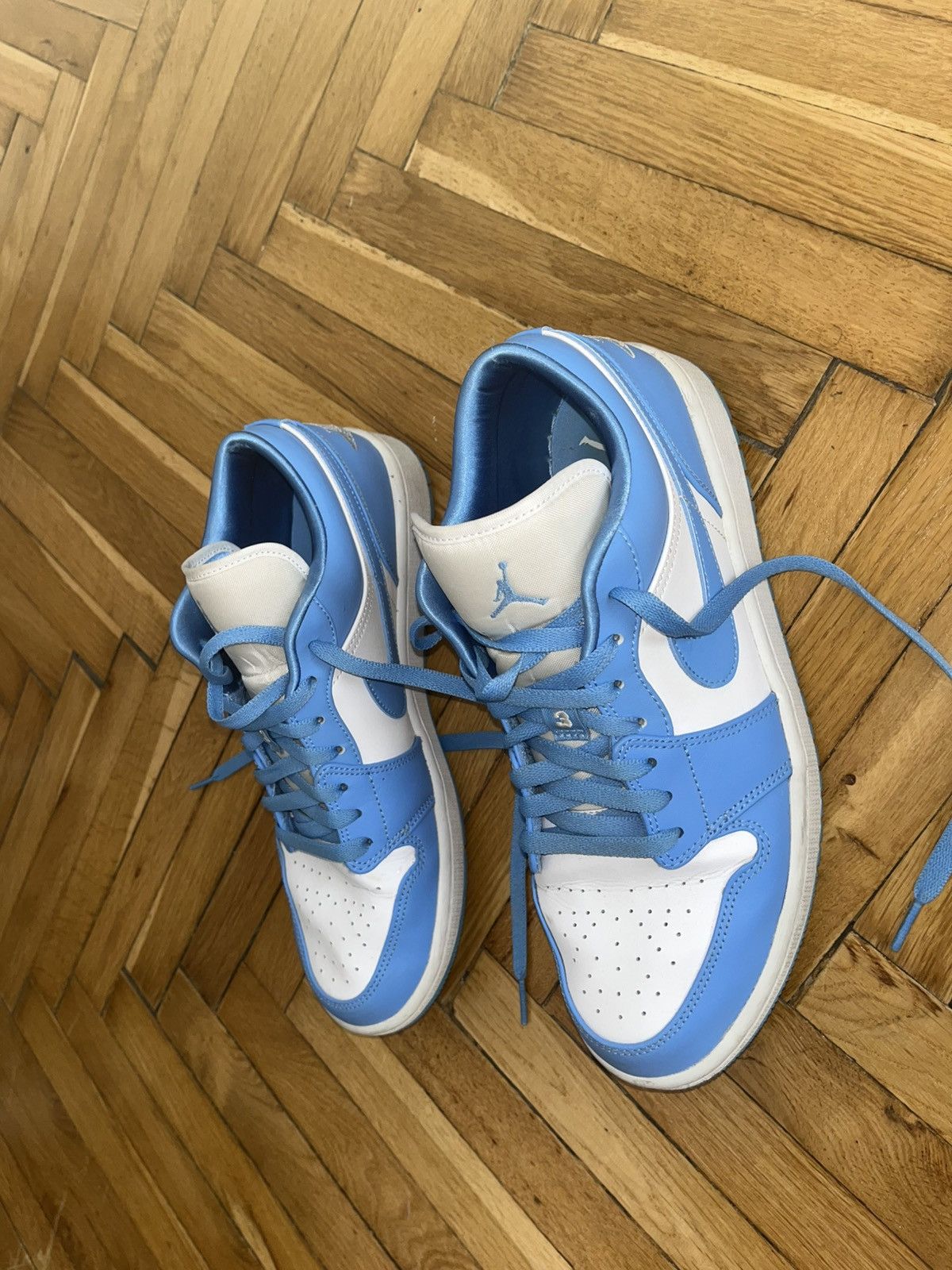 Nike Jordan 1 Unc Size US 9.5 / EU 42-43 - 8 Thumbnail