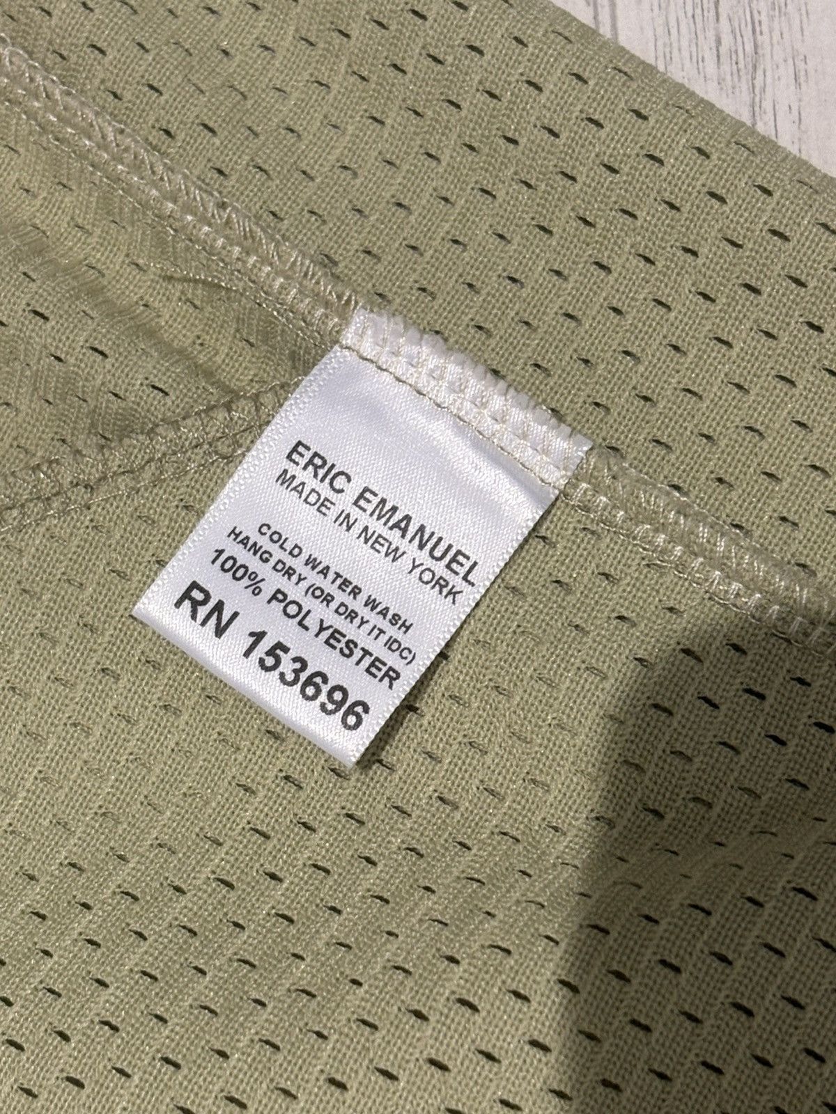 Eric Emanuel Eric Emanuel Beige Shorts - Medium Size US 32 / EU 48 - 3 Thumbnail
