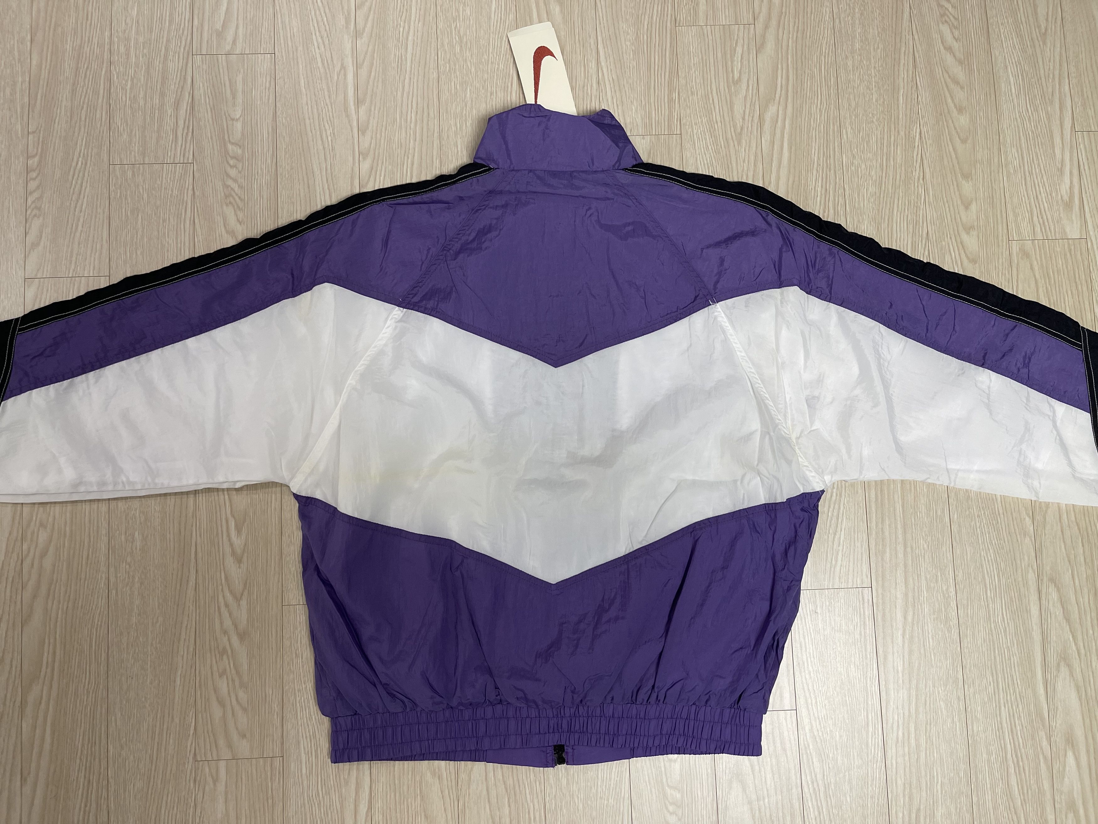 Nike Nike Red Tag 90’s Vintage Nylon Jacket Size US M / EU 48-50 / 2 - 6 Thumbnail