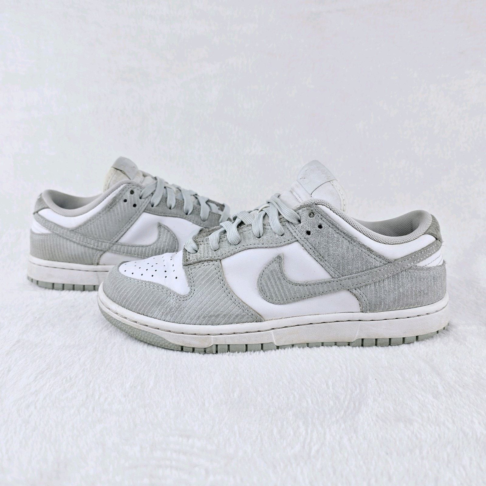 Nike Size 9- Nike Dunk Low Light Silver Corduroy Womens Shoes Size US 9 / IT 39 - 2 Thumbnail