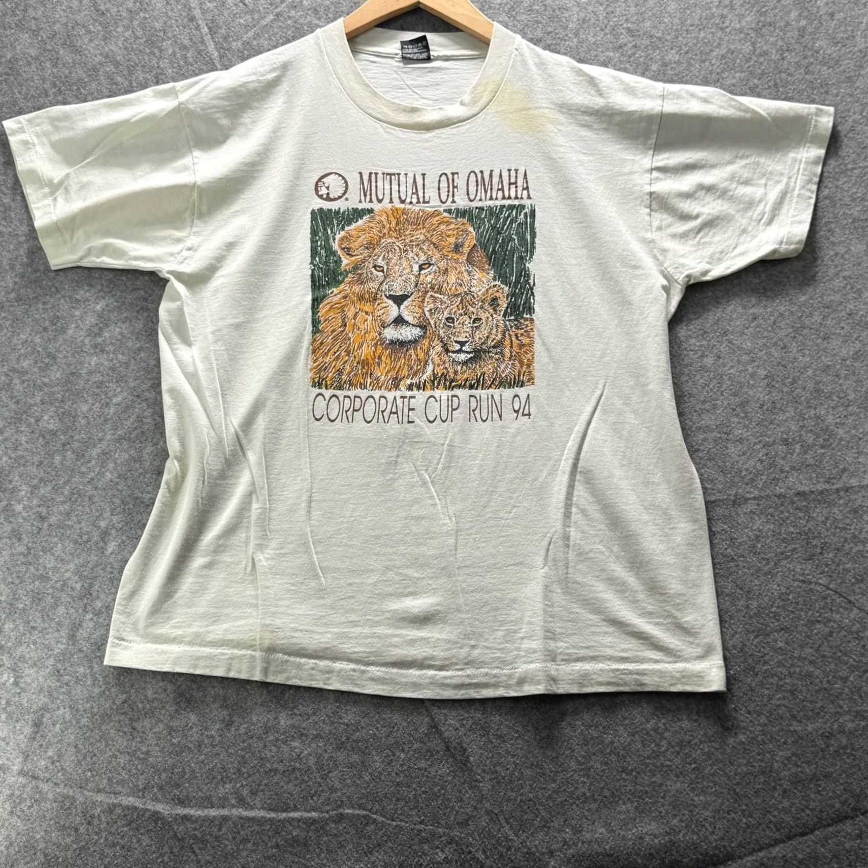 Fruit Of The Loom VINTAGE Fruit Of The Loom Shirt Mens XL White Mutual Of Omaha Lion Graphic Tee Size US XL / EU 56 / 4 - 2 Thumbnail