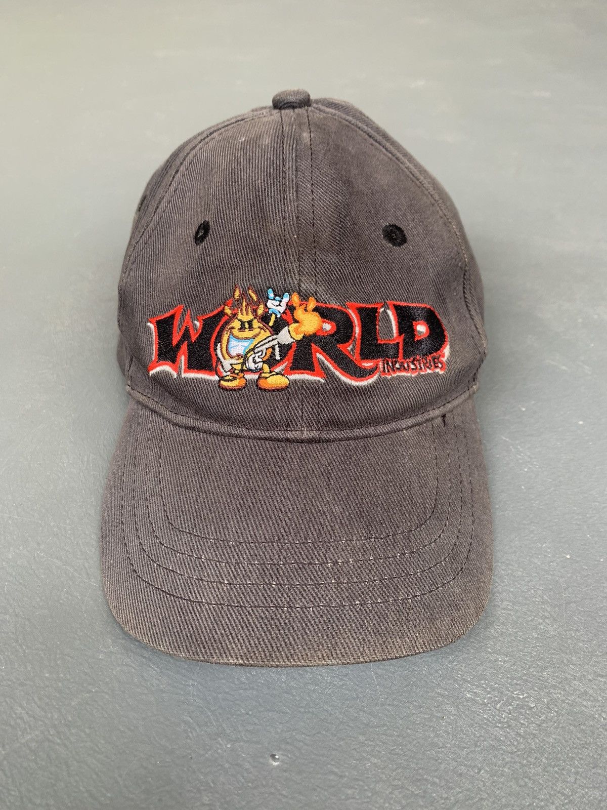 90s WORLD INDUSTRIES Logo 6 Panel Cap 紺 ワールド