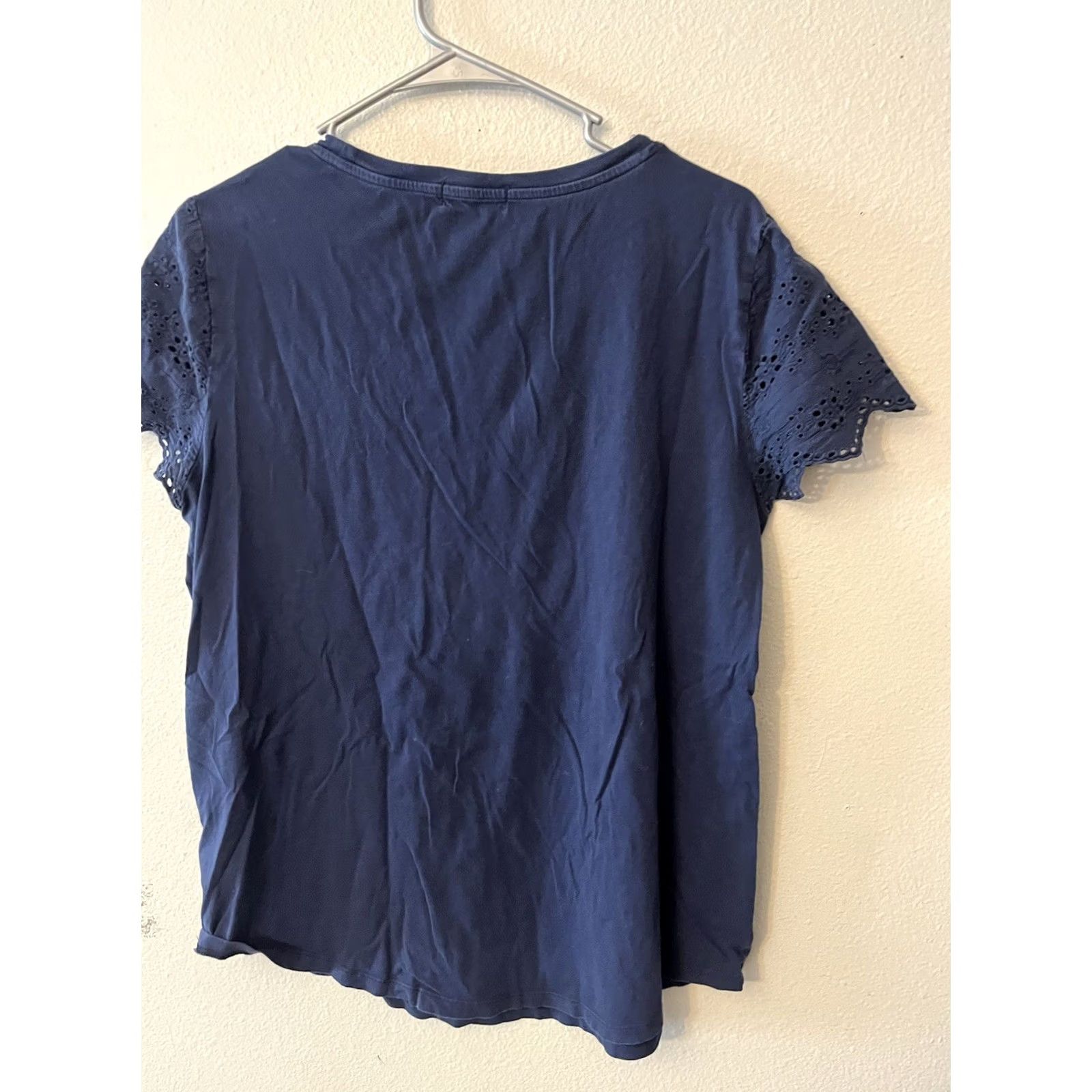 Gap Gap Eyelet Lace Detail Women’s Top T-Shirt XL Navy Blue Ladies Regular Size XL Blue Lace Details 90s | Gap Womens shirts Size XL / US 12-14 / IT 48-50 - 2 Thumbnail