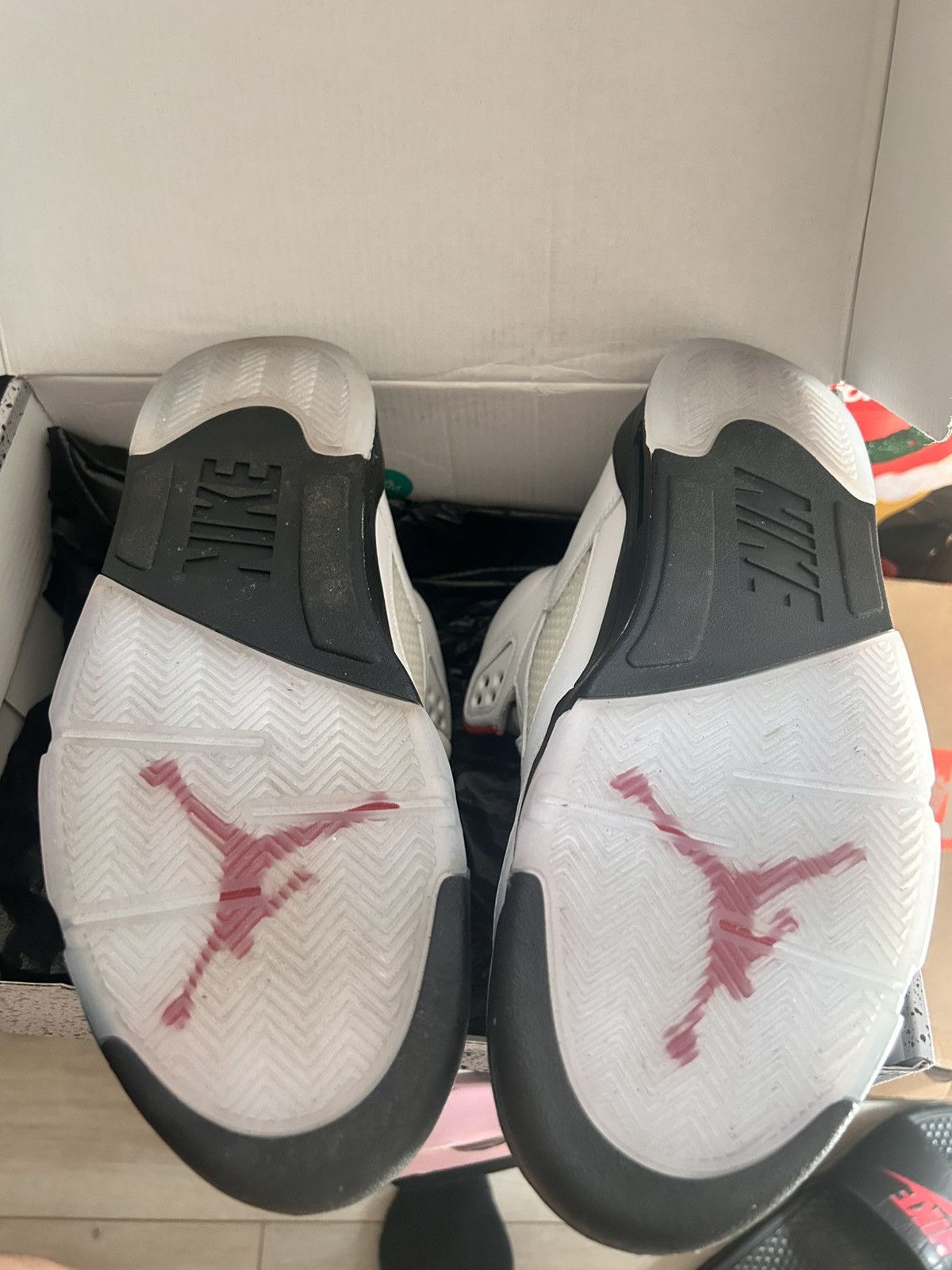 Jordan Brand × Nike Nike Air Jordan 5 Retro ‘White Fire Red’ 2020 Size US 10 / EU 43 - 5 Thumbnail