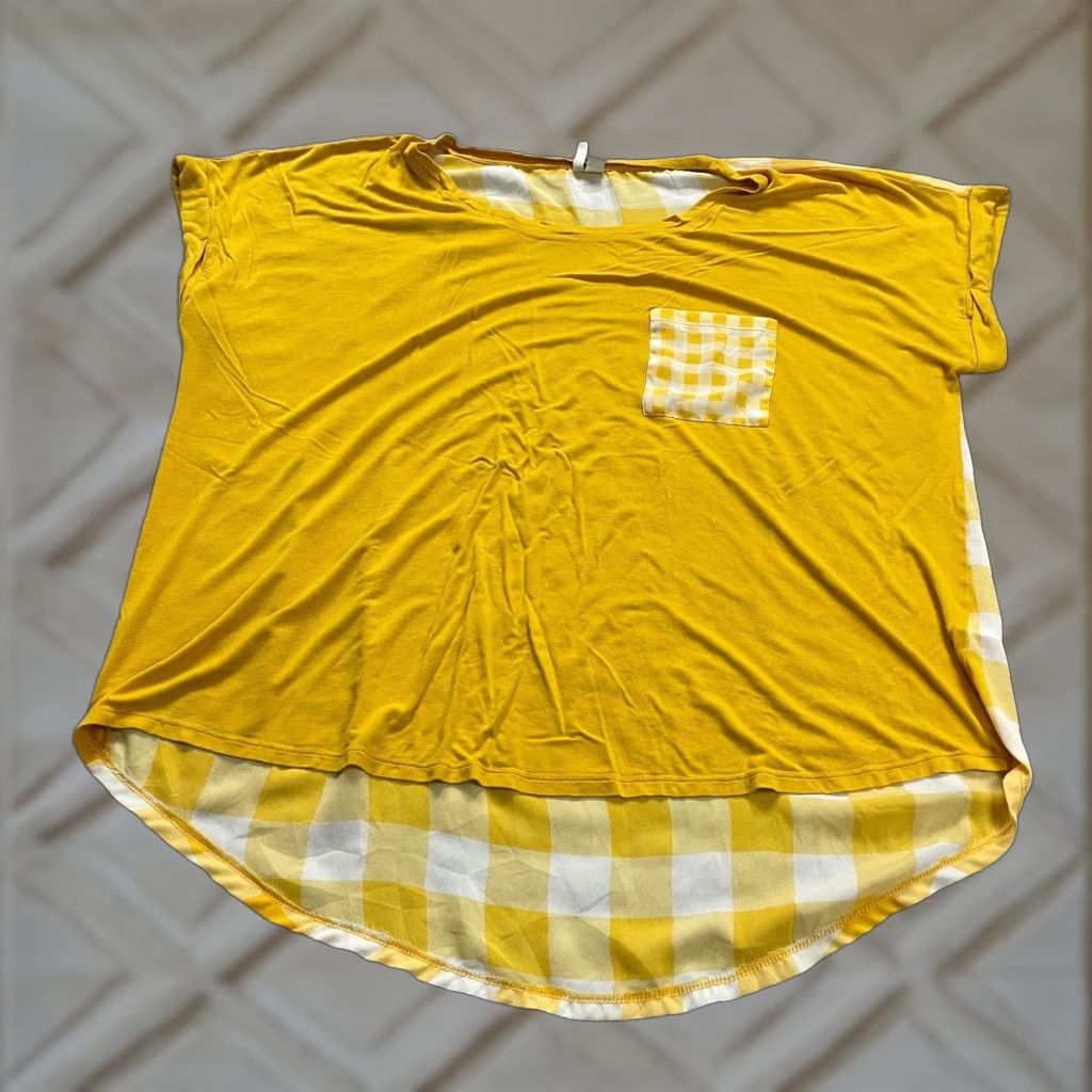 Vintage Cato Blouse Womens 20W Plus Yellow Check Short Sleeve Round Neck Knit Rayon Spandex Casual Size 3XL / US 20-22 - 1 Thumbnail