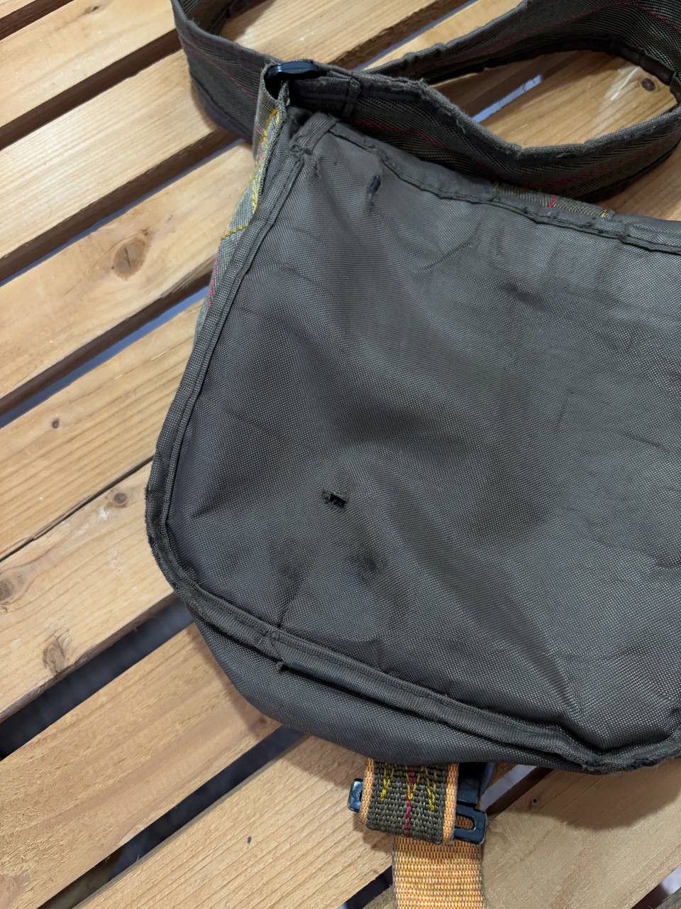 Japanese Brand Vintage Diesel style Y2K Avant Garde Distressed sling Bag Size ONE SIZE - 11 Thumbnail