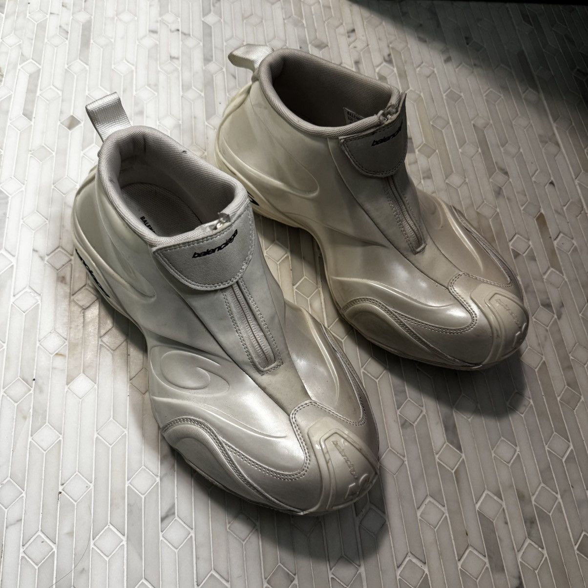 Balenciaga BALENCIAGA BASKETBALL SHOES Size US 9 / EU 42 - 4 Thumbnail