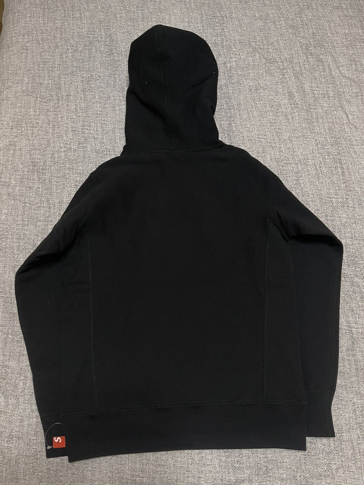 Supreme Supreme fw16 black on black hood hooded sweatshirt hoodie Size US S / EU 44-46 / 1 - 3 Thumbnail