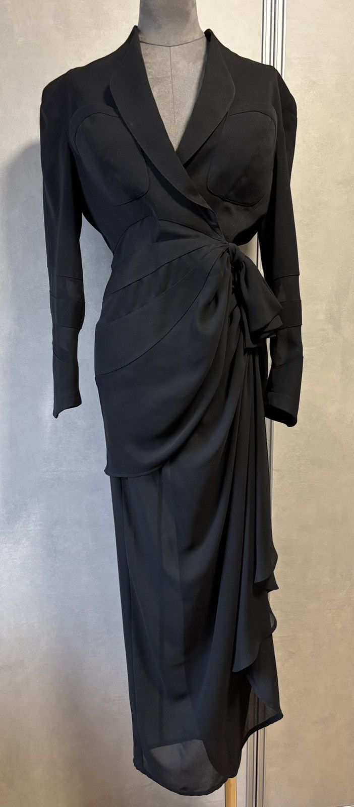 Thierry Mugler THIERRY MUGLER. Set with jacket and long skirt Size M / US 6-8 / IT 42-44 - 1 Thumbnail