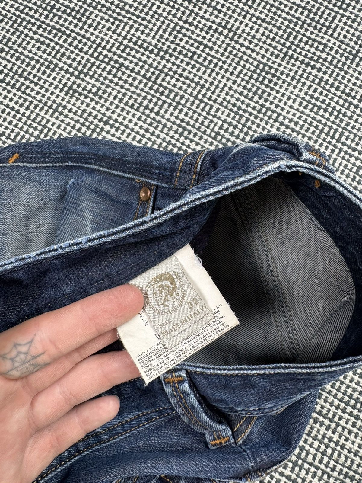 Diesel diesel thanaz washed straight jeans y2k vintage japanese Size US 34 / EU 50 - 5 Thumbnail