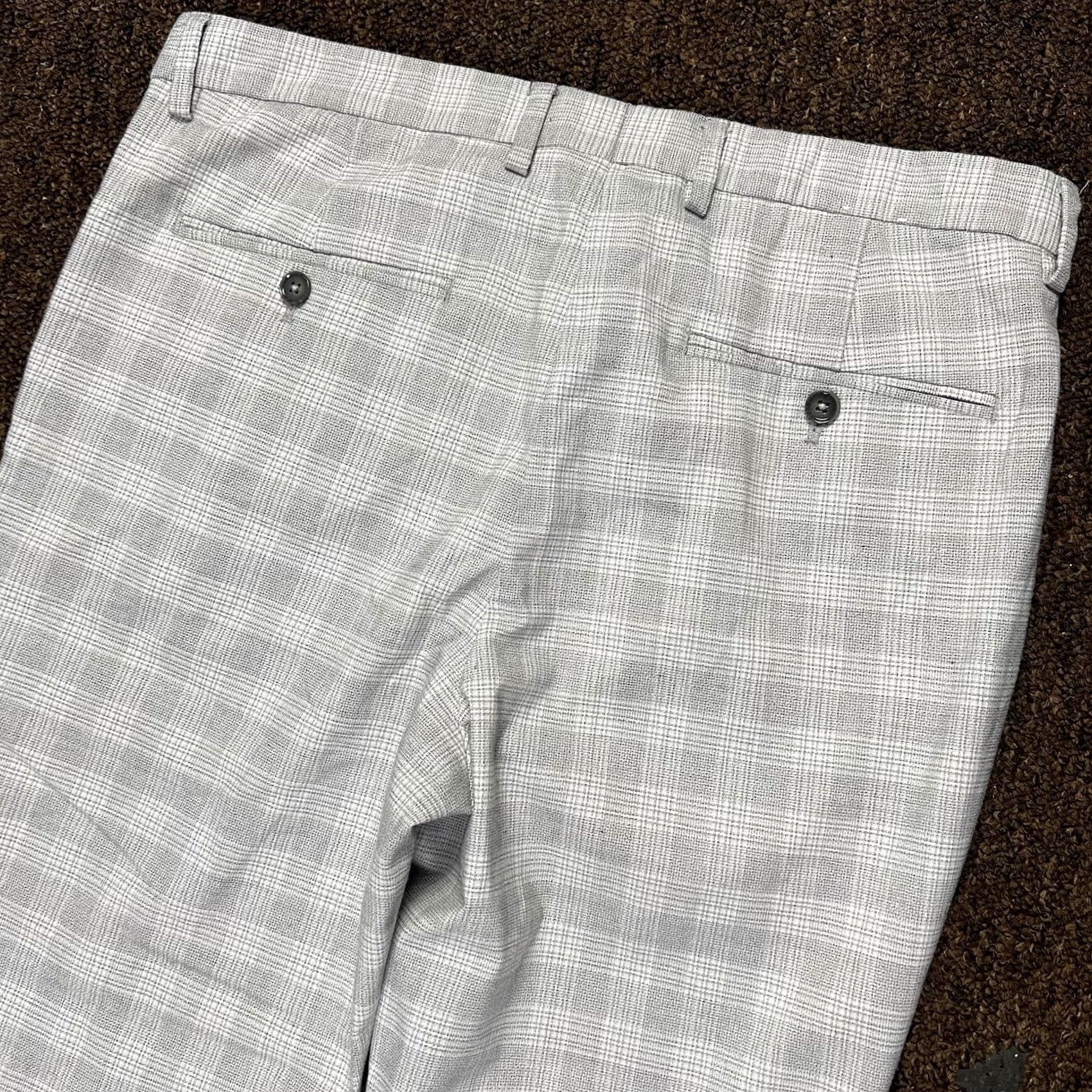Express Express Dress Pants Mens 34 X 26 Producer Straight Leg Gray Plaid Flat Front Pants Size US 34 / EU 50 - 5 Thumbnail
