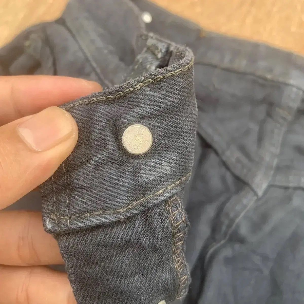 Levi's 🔥 1980’s VINTAGE LEVI’S JEANS SUPER BLACK LEVIS DENIM PANTS Size US 28 / EU 44 - 7 Thumbnail