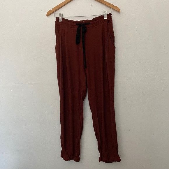 Aritzia Aritzia Wilfred Red Tapered Marais Trouser Pant Size 24" / US 00 / IT 34 - 1 Thumbnail