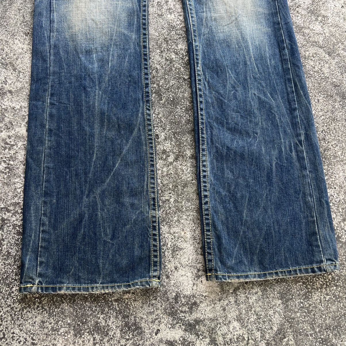 Japanese Brand “RED PEPPER” DISTRESS/FADED BLUE JEANS Size US 30 / EU 46 - 6 Thumbnail