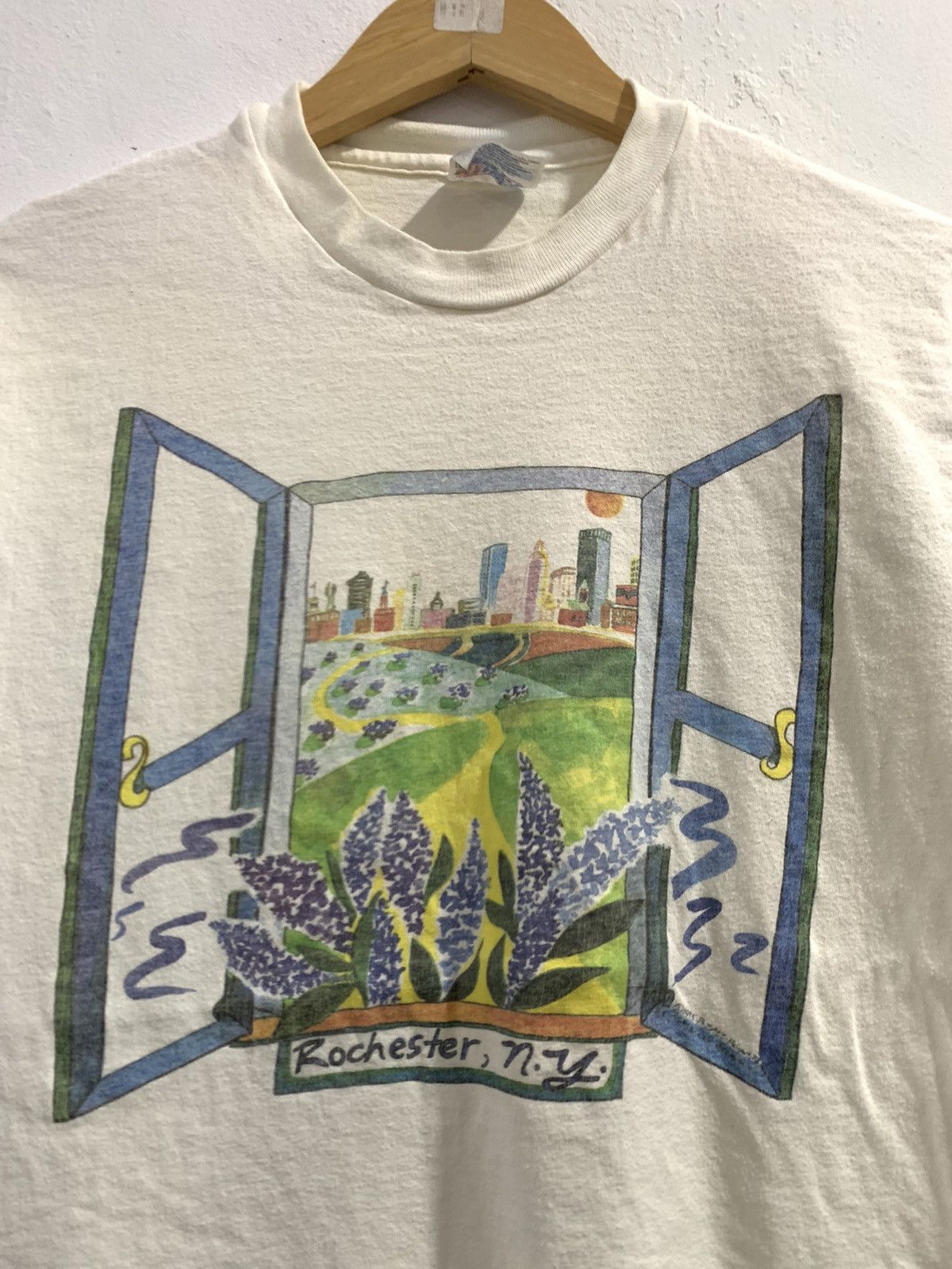 Vintage Vintage Art Rochester 1995 Tshirt Size US M / EU 48-50 / 2 - 2 Thumbnail
