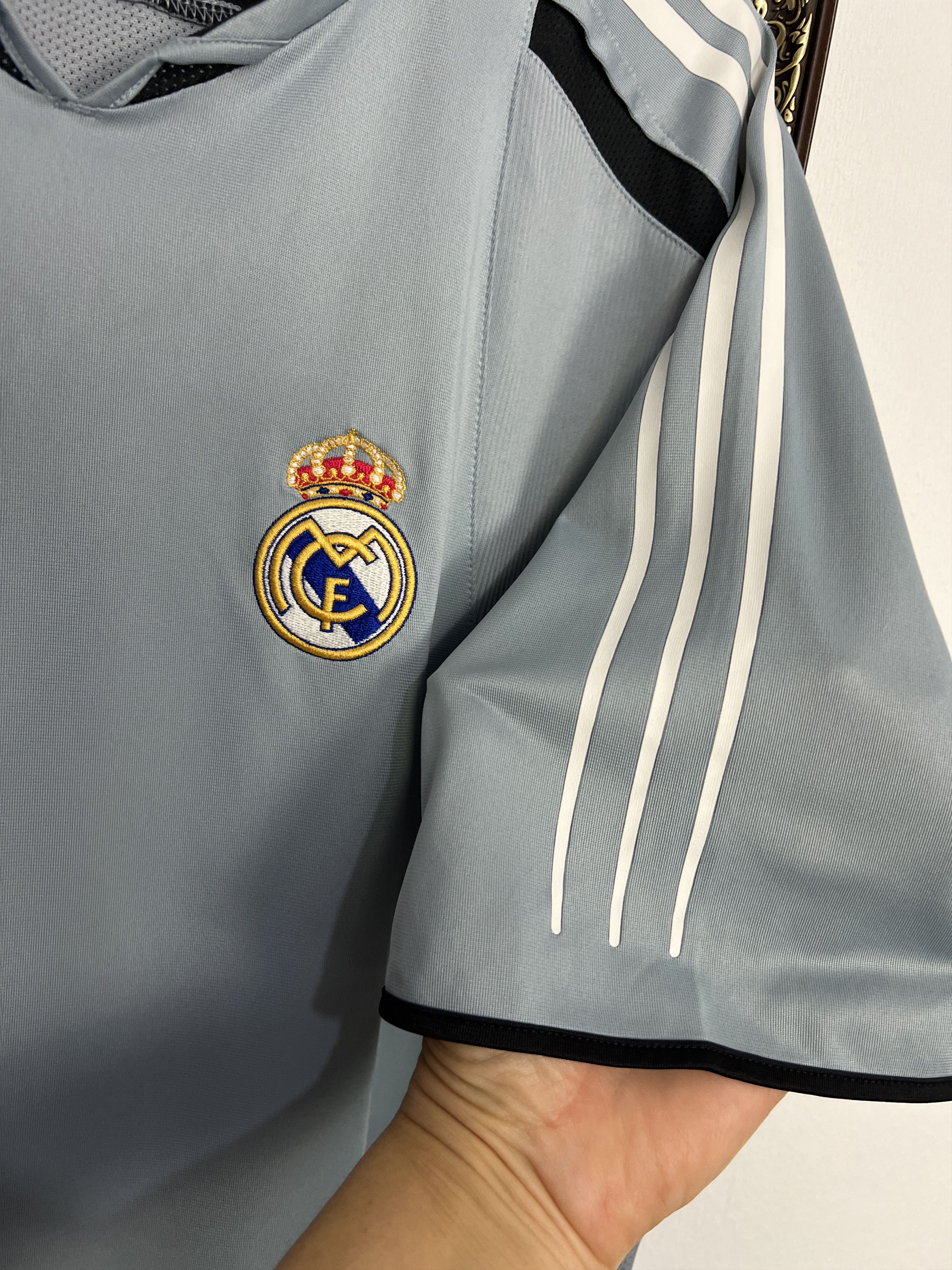 Adidas Real Madrid Football Train Shirt Soccer Jersey Trikot Size US L / EU 52-54 / 3 - 5 Thumbnail