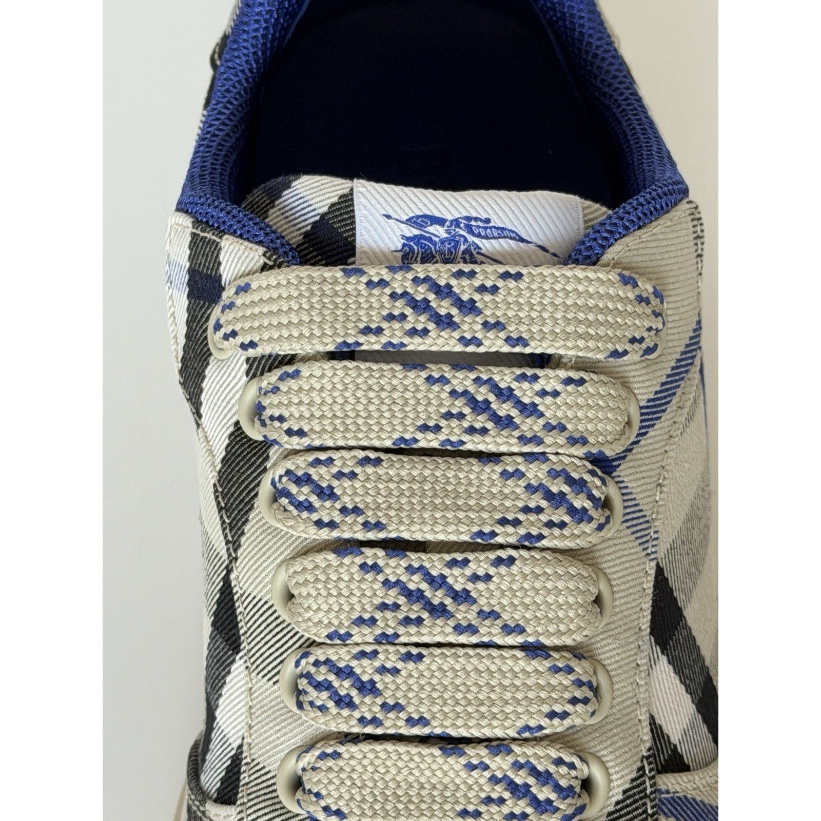 Burberry Burberry Women's Lichen IP Check Sneakers 9 US 8095373 Size US 9 / IT 39 - 9 Thumbnail