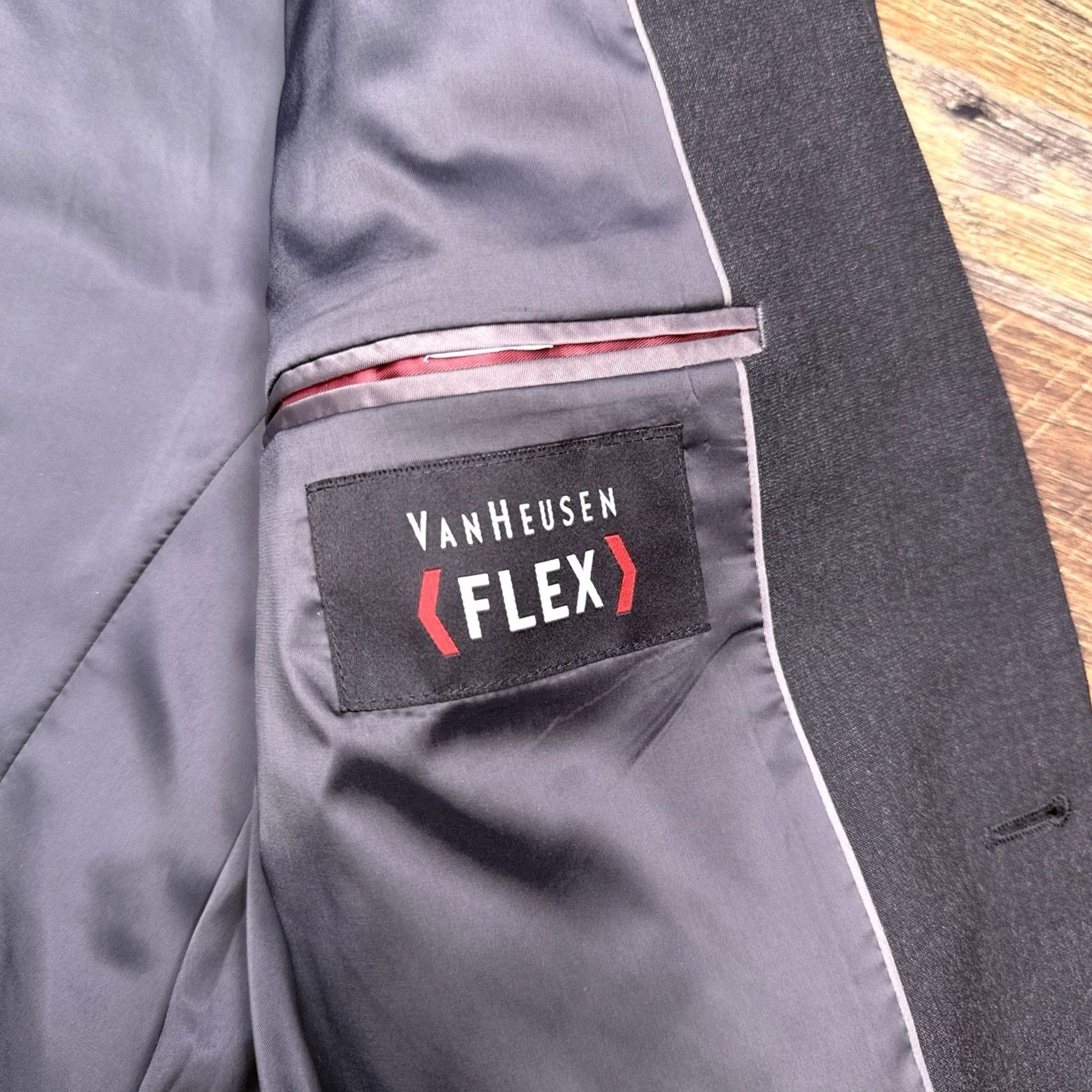 Van Heusen Van Heusen Flex Suit 42 Long Gray Pants 36x32 Stretch 2 Piece - 42" Jacket Sleeve Button Style 4-Button Size 42R - 5 Thumbnail