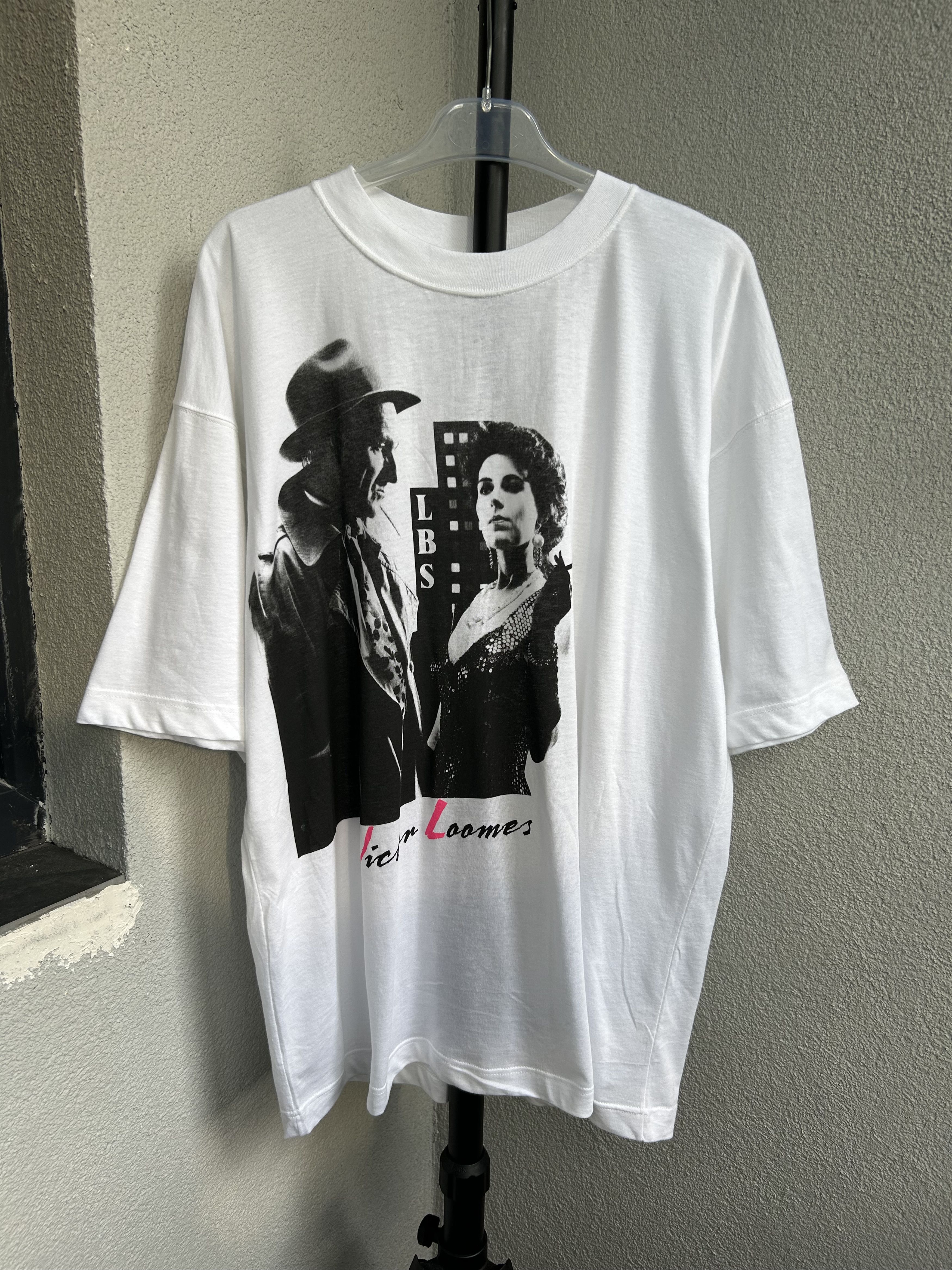 Vintage Vintage 90s Victor Loomes LBS Game T-shirt Size US XL / EU 56 / 4 - 1 Thumbnail