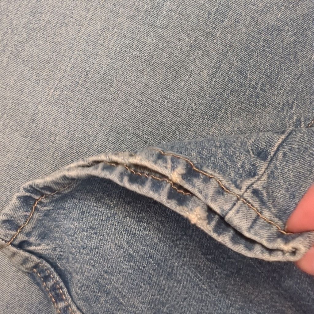 Levi's Levi's 505 regular distressed jeans size 34x34 Size US 34 / EU 50 - 2 Thumbnail