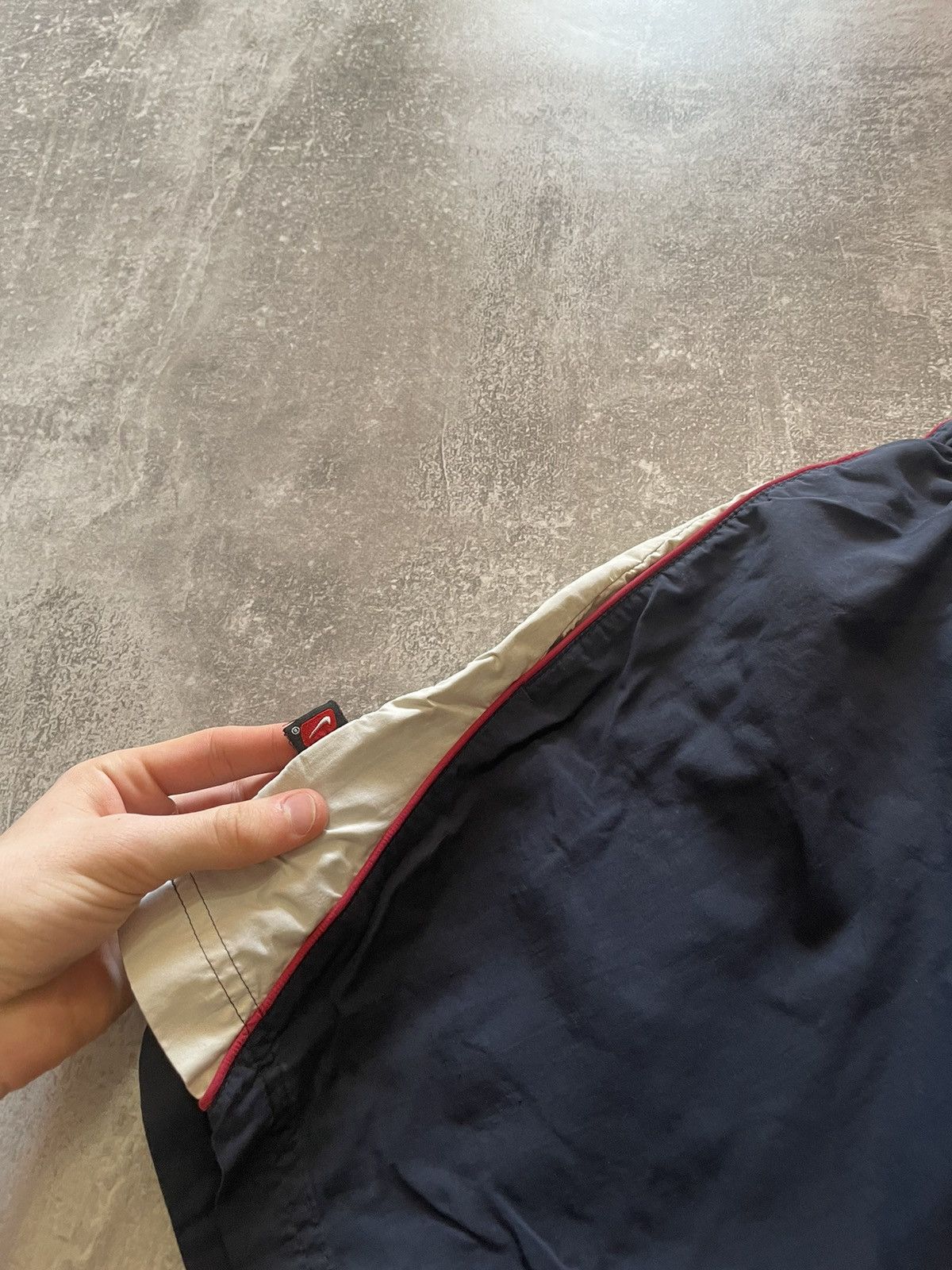 Nike × Vintage Vintage Nike Shorts Small Swoosh Logo Y2K Size L Size US 34 / EU 50 - 6 Thumbnail