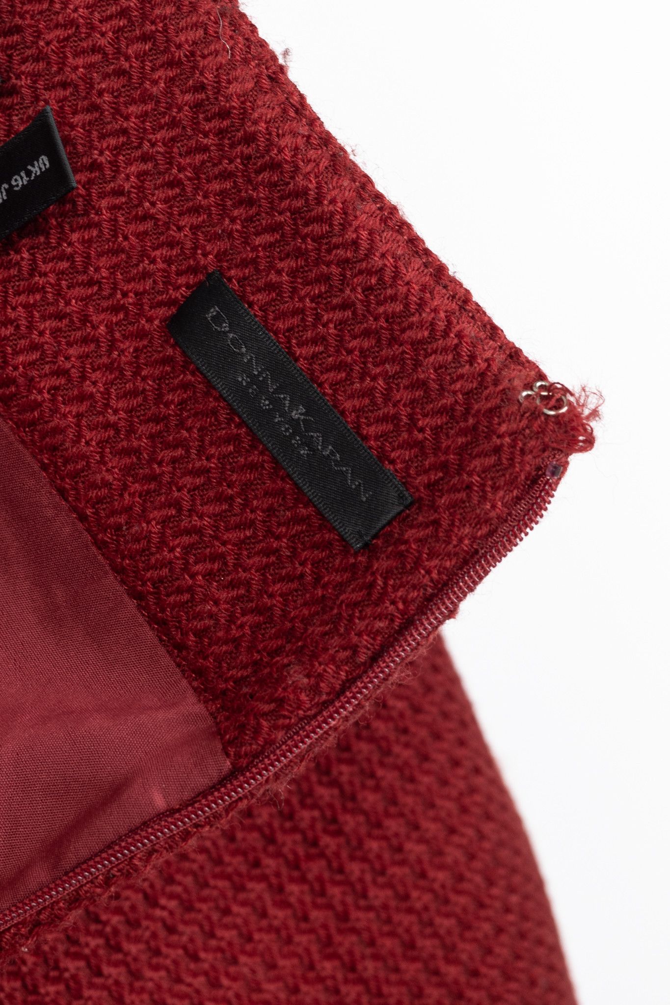 Donna Karan Donna Karan New York Red Wool Tweed Pencil Skirt Size 32" / US 10 / IT 46 - 7 Thumbnail