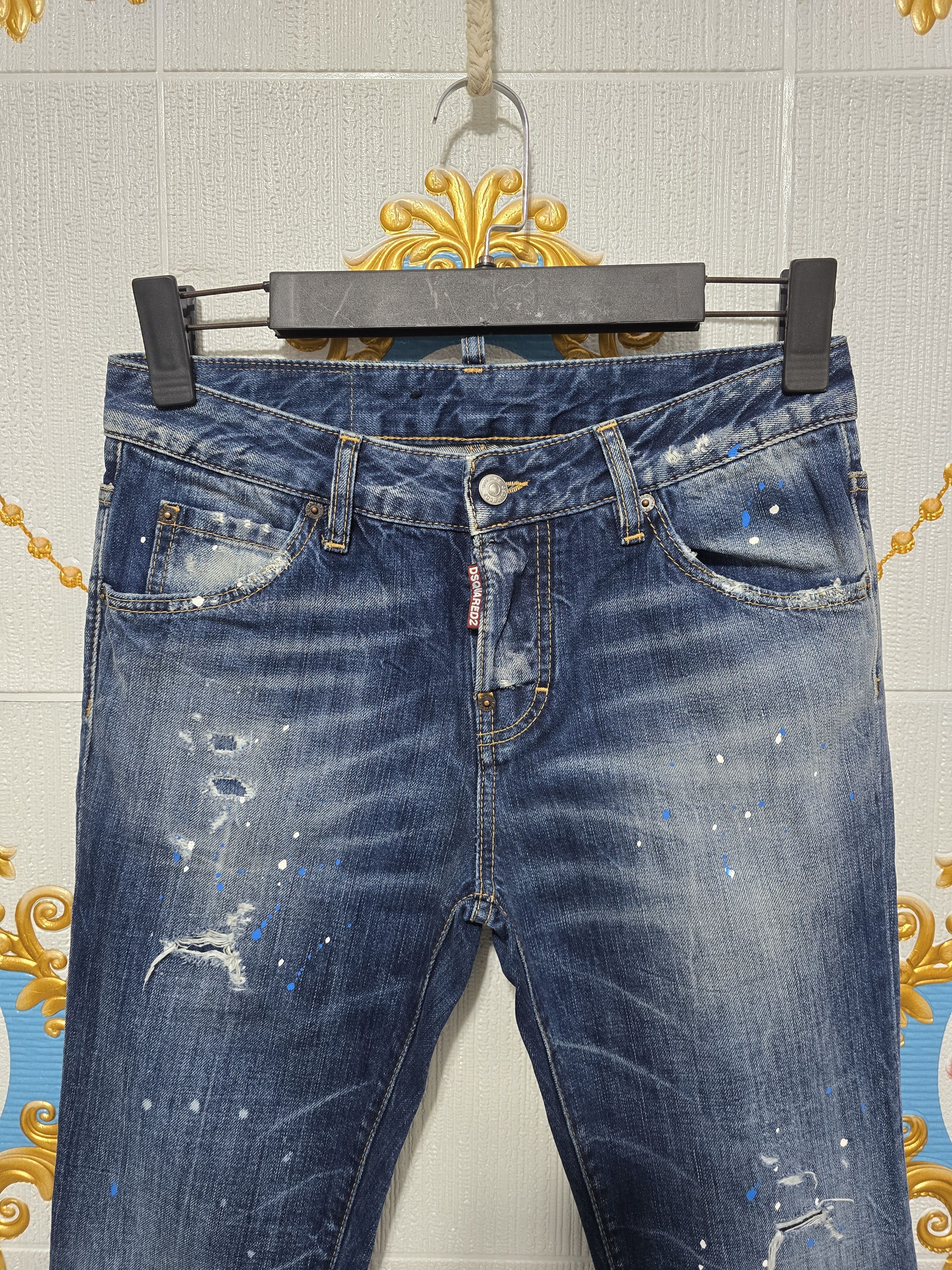 Dsquared2 Dsquared2 distressed jeans featuring a blue paint splatter Size 27" / US 4 / IT 40 - 2 Thumbnail