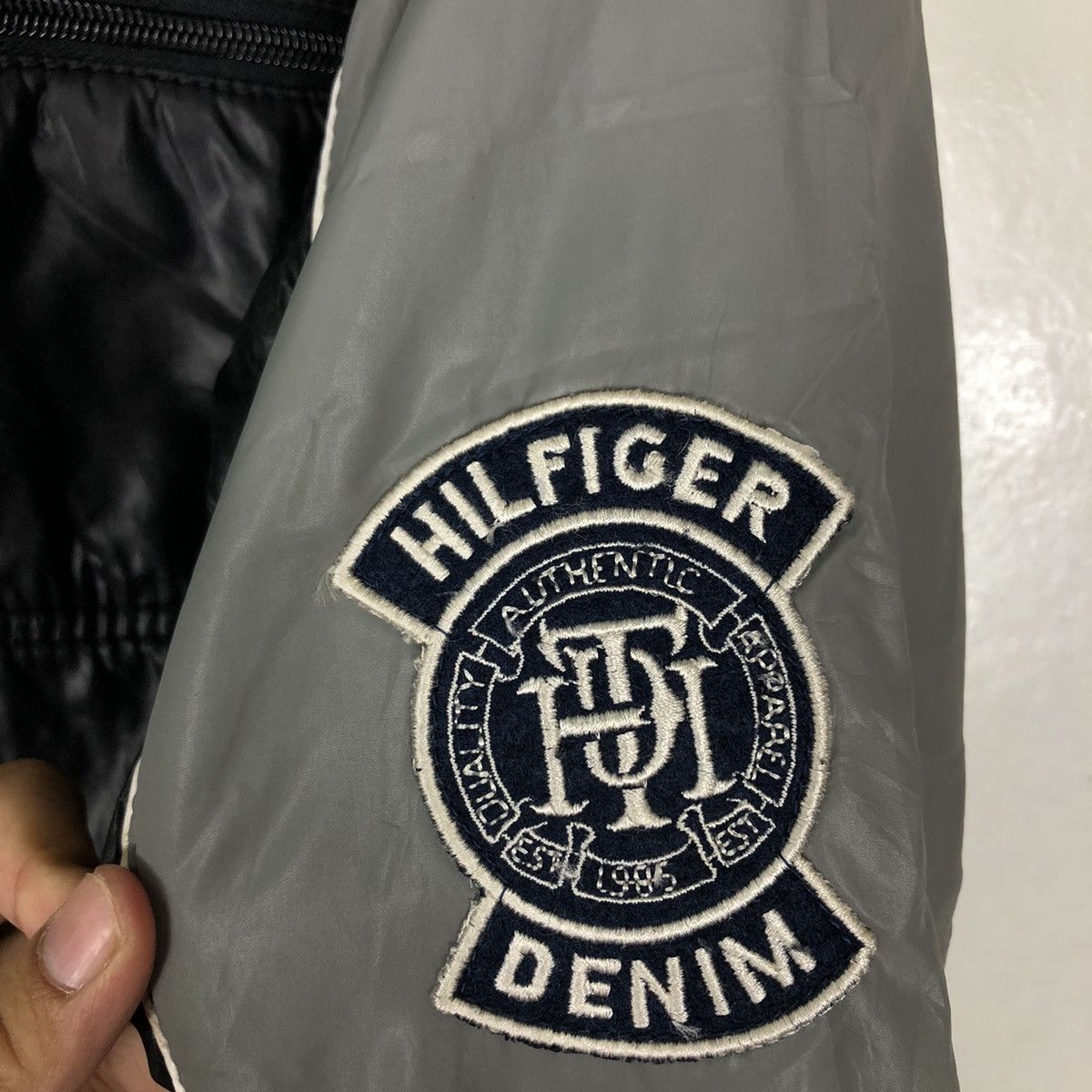 Japanese Brand 🔥Rare Vintage Trucker Jacket Tommy Hilfiger Japan Size US M / EU 48-50 / 2 - 13 Thumbnail