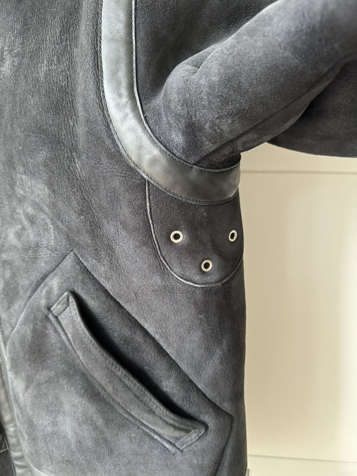 Acne Studios [48] Ian Suede Shearling Jacket in Anthracite (FW18) Size US M / EU 48-50 / 2 - 4 Thumbnail