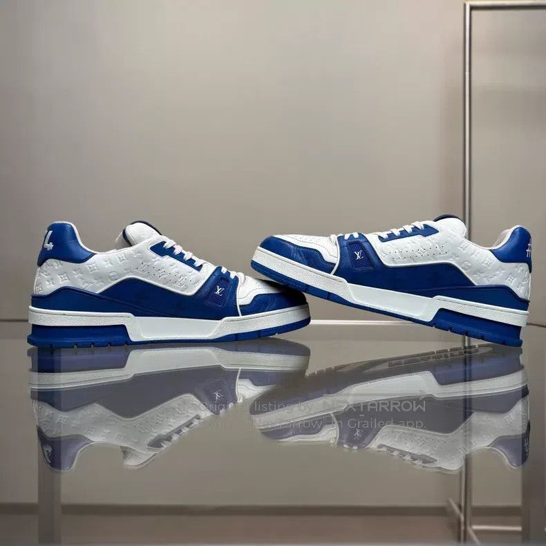 Louis Vuitton Louis Vuitton Trainer white and blue embossed full print s Size US 8 / EU 41 - 6 Thumbnail