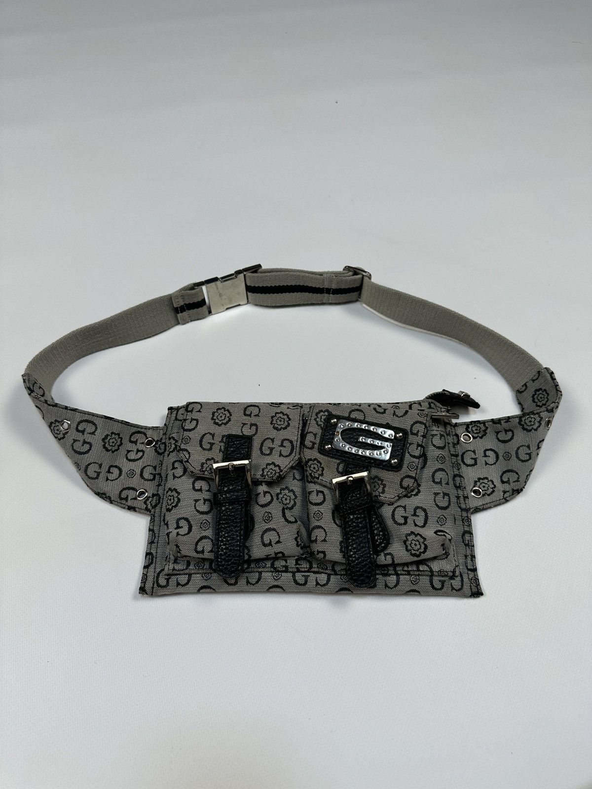 Guess Vintage Guess Cross Body Bag Rare Casual Streetwear logo VTg Size ONE SIZE - 1 Thumbnail