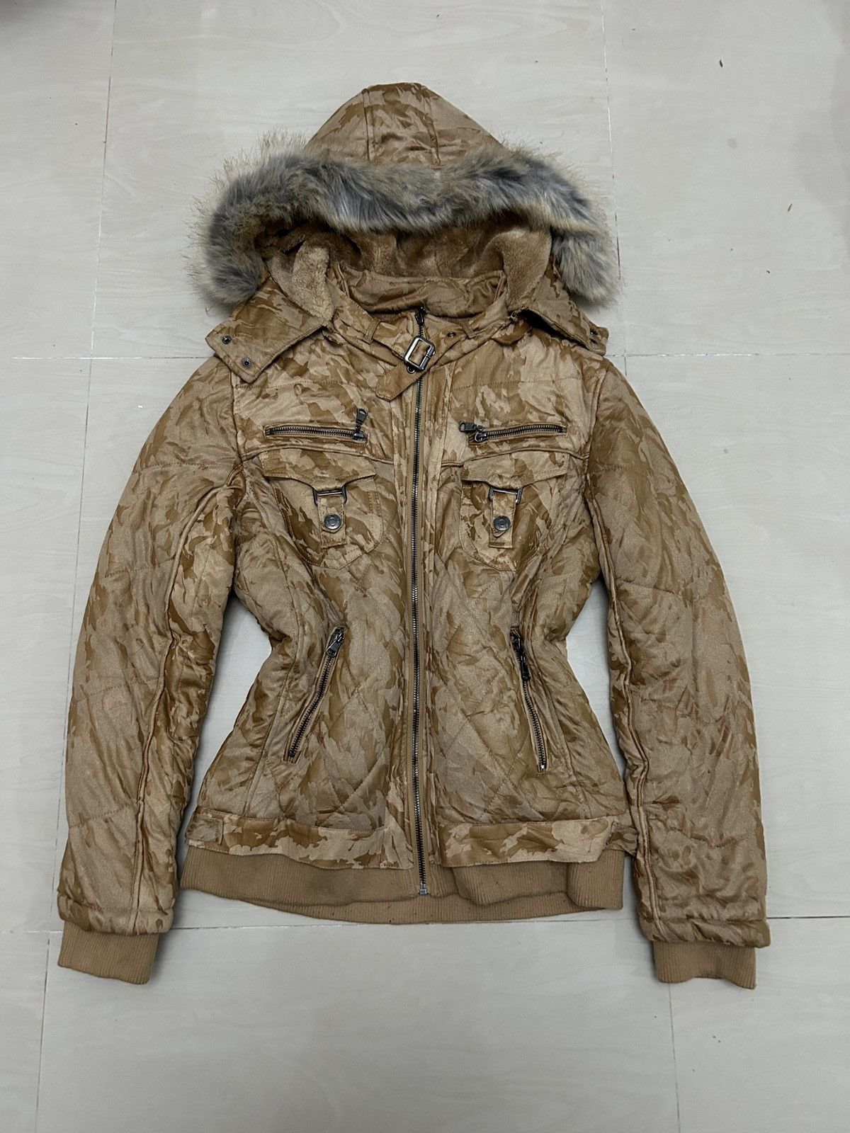 20471120 Rare🔥 Japanese 2000s In The Attic Fur Puffer Grunge Jacket Size US M / EU 48-50 / 2 - 2 Thumbnail