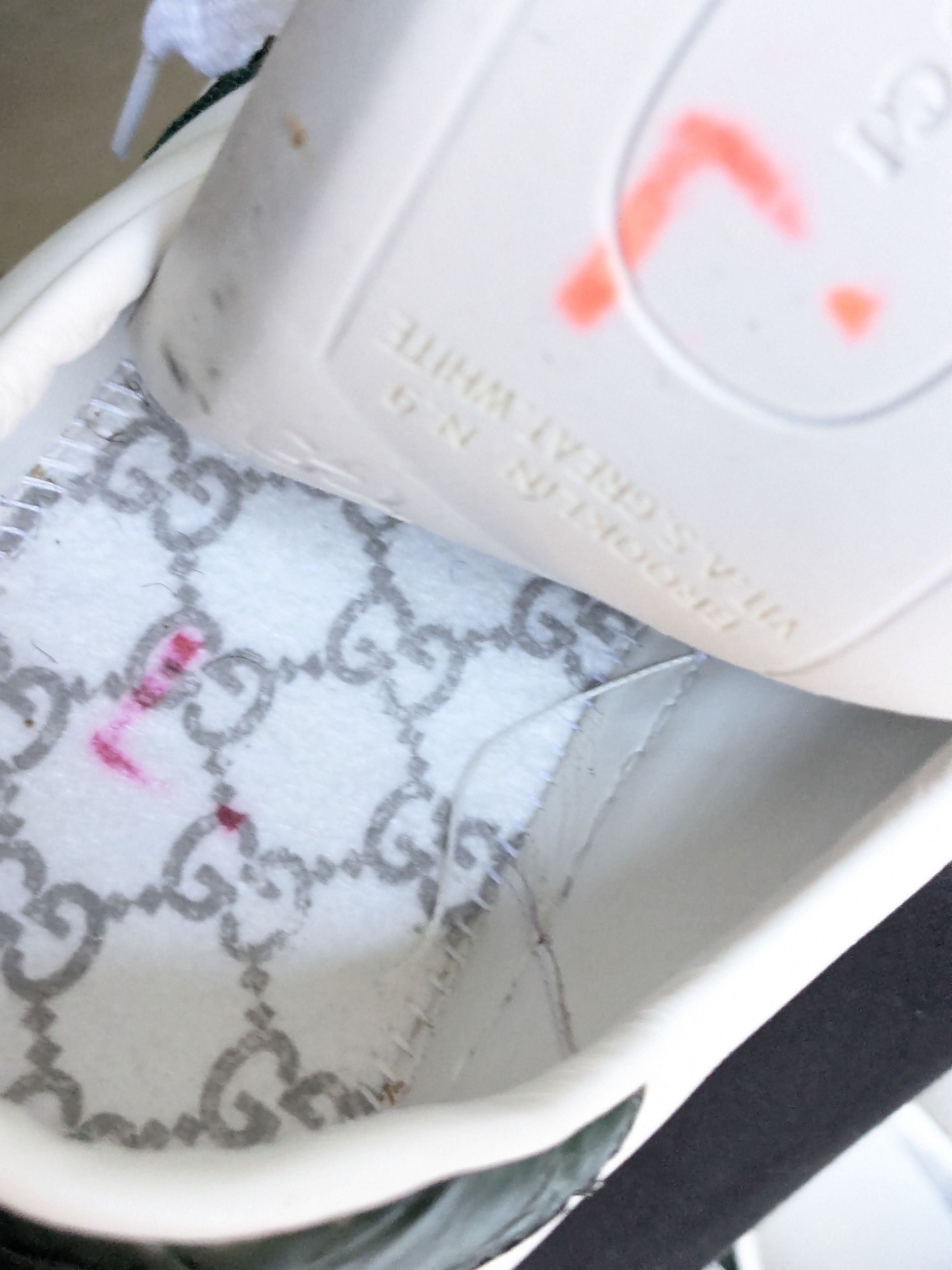 Gucci Gucci Ace White Leather 10 Low Tops Size US 10 / EU 43 - 9 Thumbnail