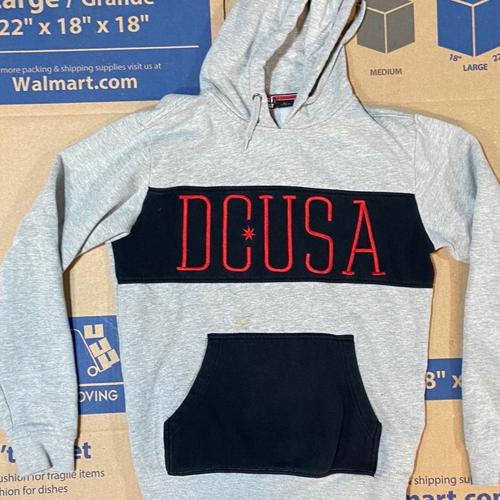 DC 2000s grey and black dc hoodie Size US S / EU 44-46 / 1 - 4 Thumbnail
