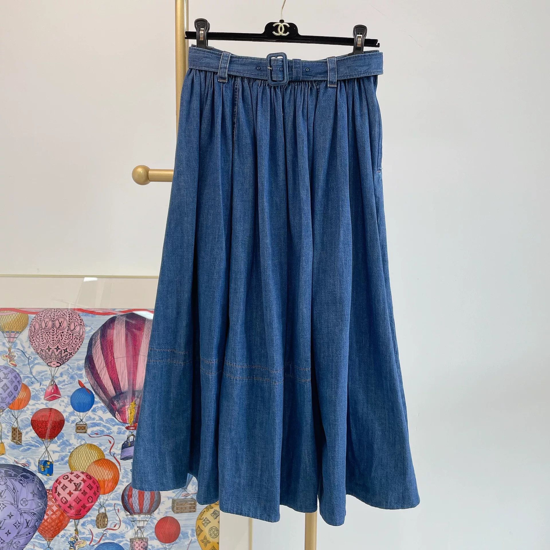 Prada PRADA Blue Denim Midi Skirt Size US 36 / EU 52 - 1 Thumbnail