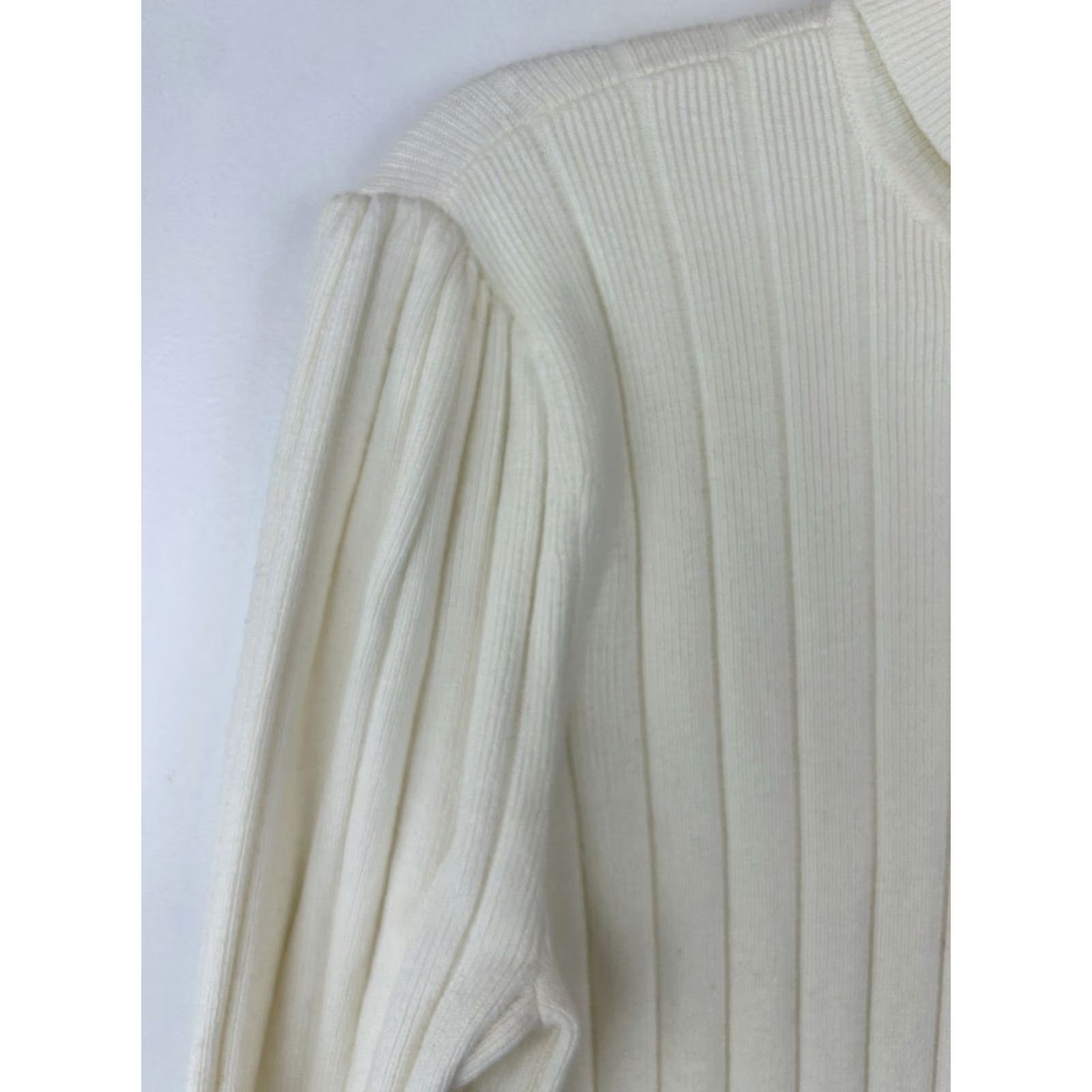 Talbots Talbots Sweater Pullover L Petite Ivory Ribbed Turtleneck Puff Sleeve Classic Minimalist Women Mens? Size L / US 10 / IT 46 - 4 Thumbnail