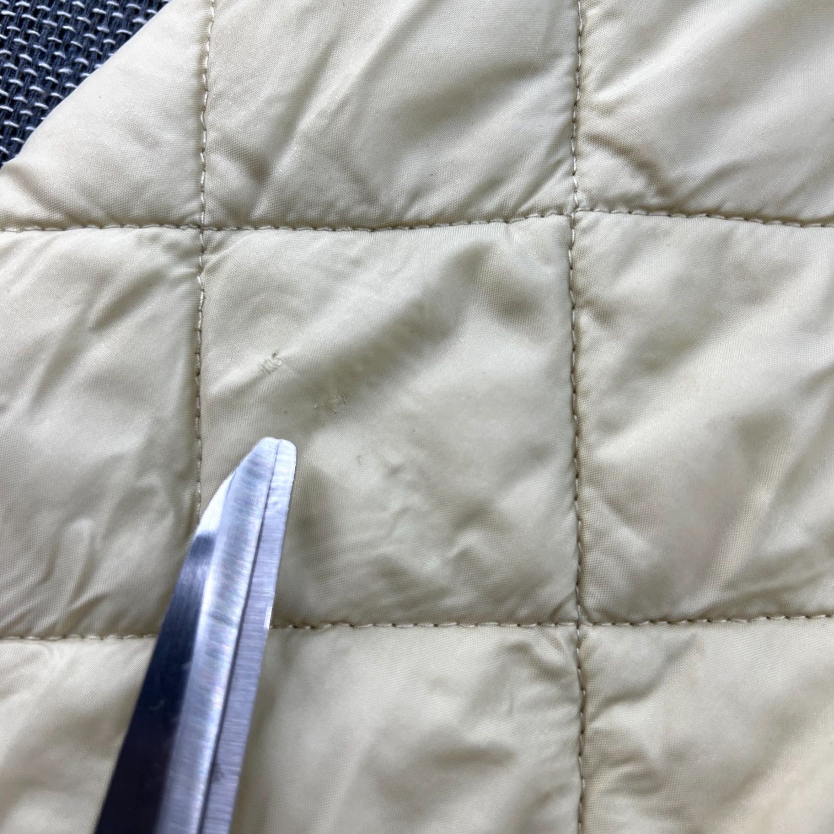 Henri Lloyd Vintage Henri Lloyd Beige Jacket Mens Medium Quilted Corduroy Trim Jacket Size US M / EU 48-50 / 2 - 3 Thumbnail