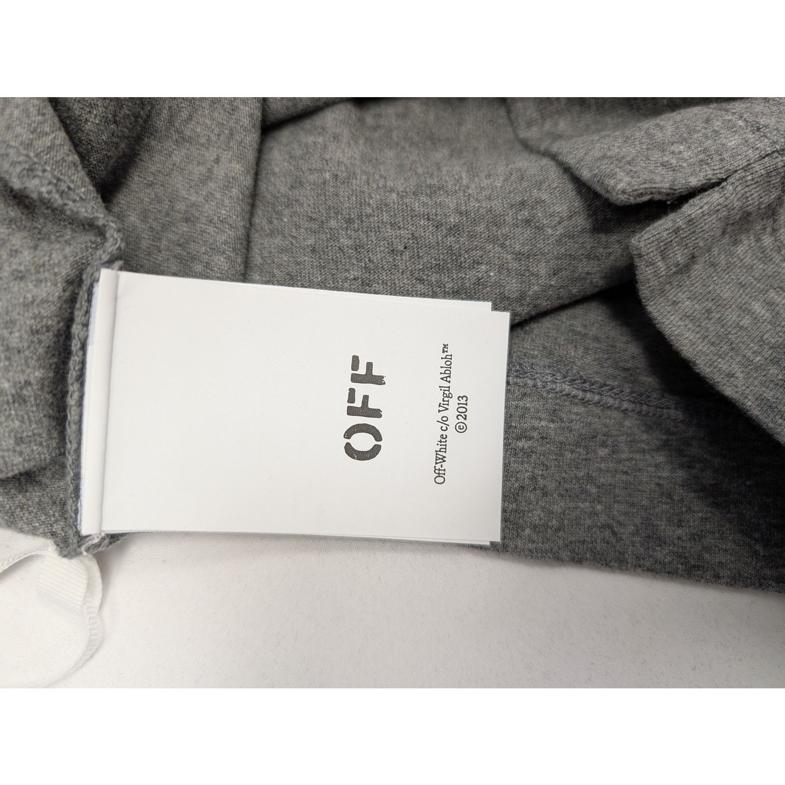 Off-White o1rshd1 23 Varsity Skate Long Sleeve Tee T-Shirt in Grey Size US XXL / EU 58 / 5 - 14 Thumbnail