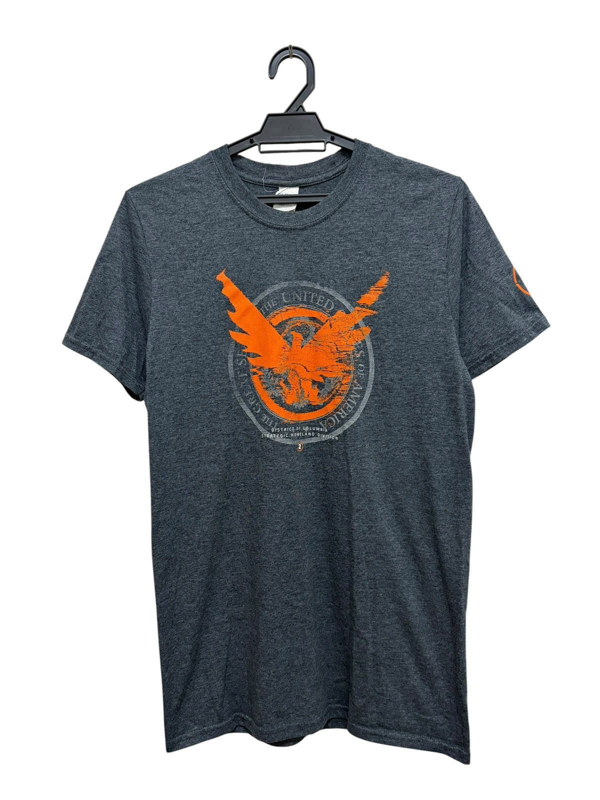 Gildan THE DIVISION 2 TOM CLANCY’S GAMING PROMO TEE GILDAN Size US M / EU 48-50 / 2 - 1 Thumbnail