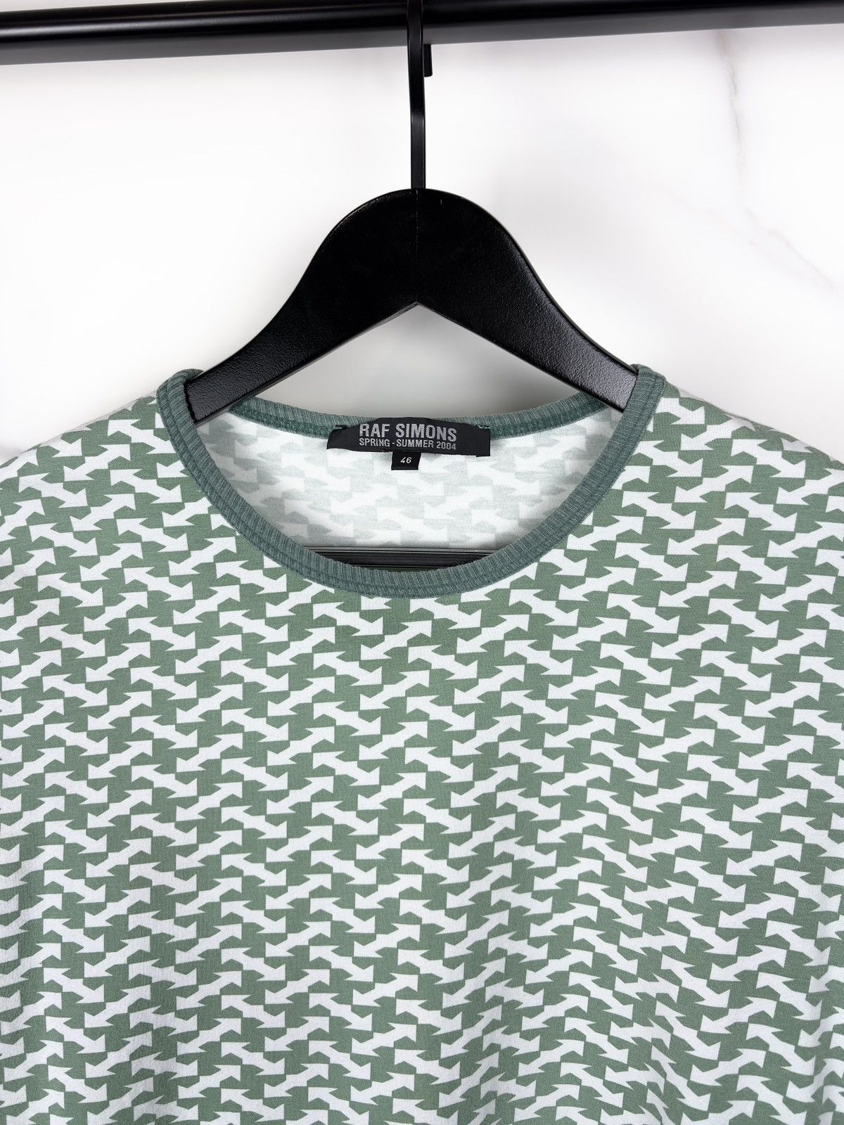 Raf Simons SS04 Raf Simons May The Circle Green Arrow Pattern Tshirt Size US S / EU 44-46 / 1 - 3 Thumbnail