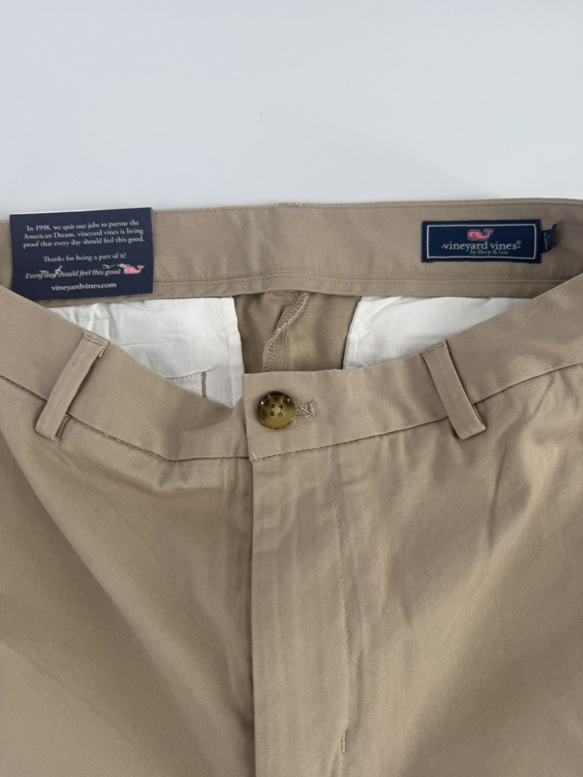 Vineyard Vines Vineyard Vines Khaki 9” Breaker Shorts Men’s Size 30 Size US 30 / EU 46 - 8 Thumbnail
