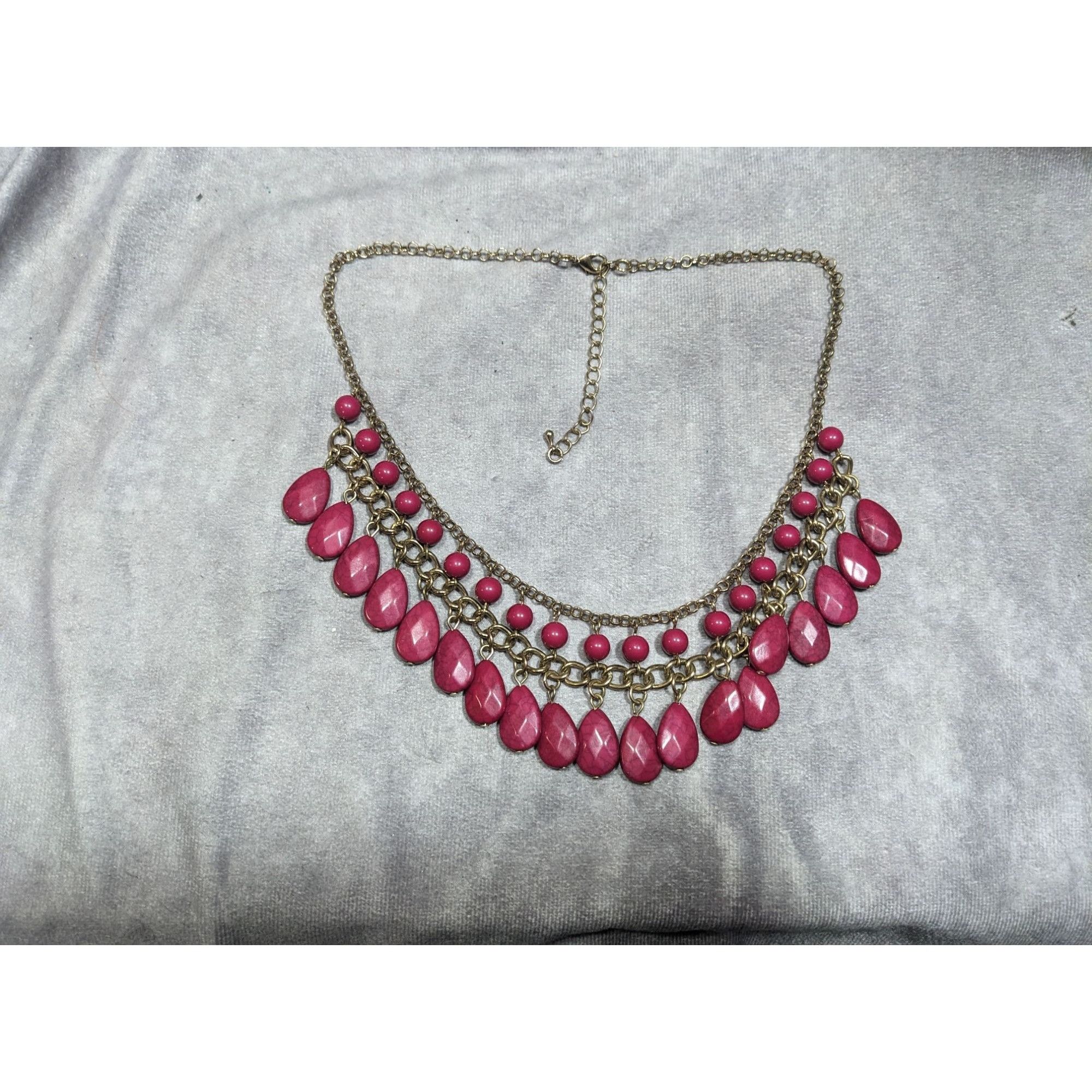 Other Bohemian Magenta Fringe Beaded Gold Tone Chain Statement Nec Size ONE SIZE - 6 Thumbnail