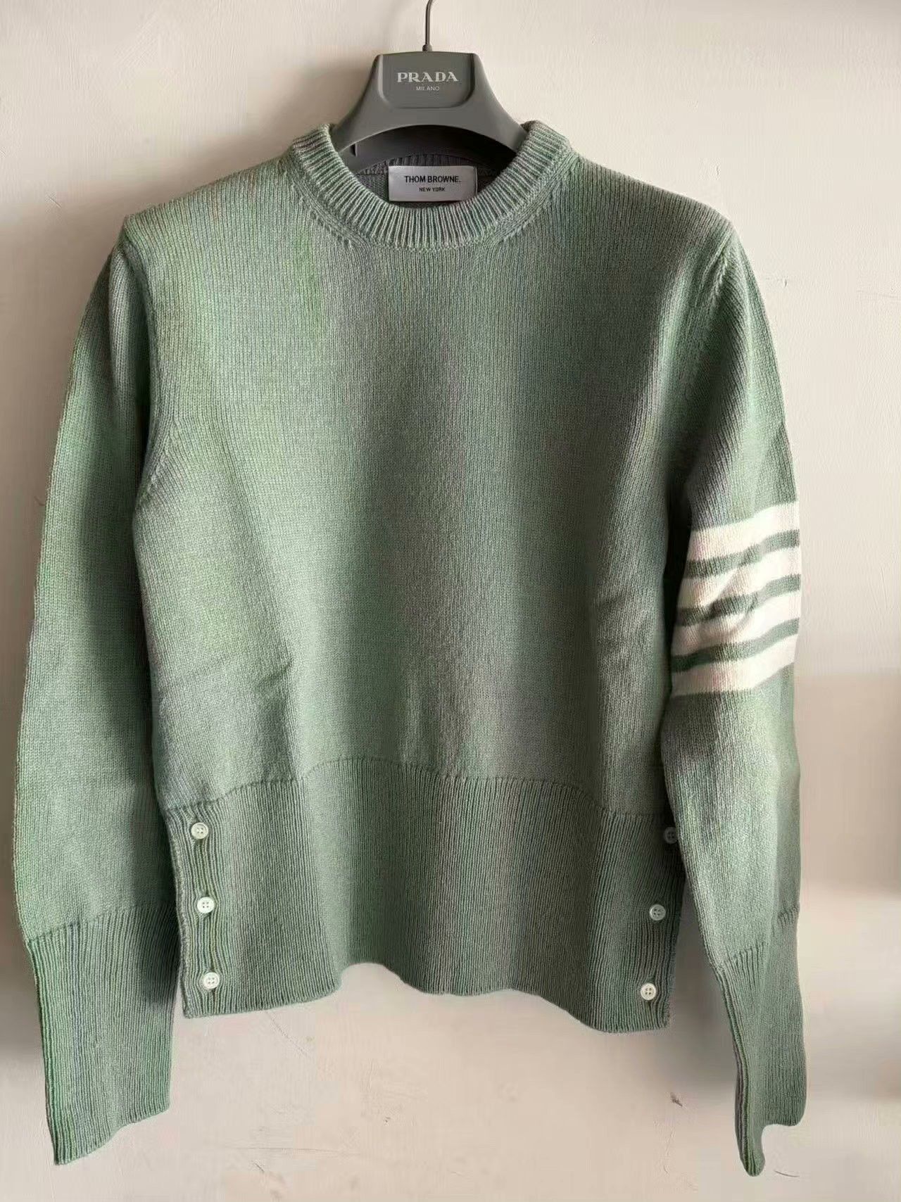 Thom Browne THOM BROWNE Green Classic Unisex Sweater Size US M / EU 48-50 / 2 - 1 Thumbnail