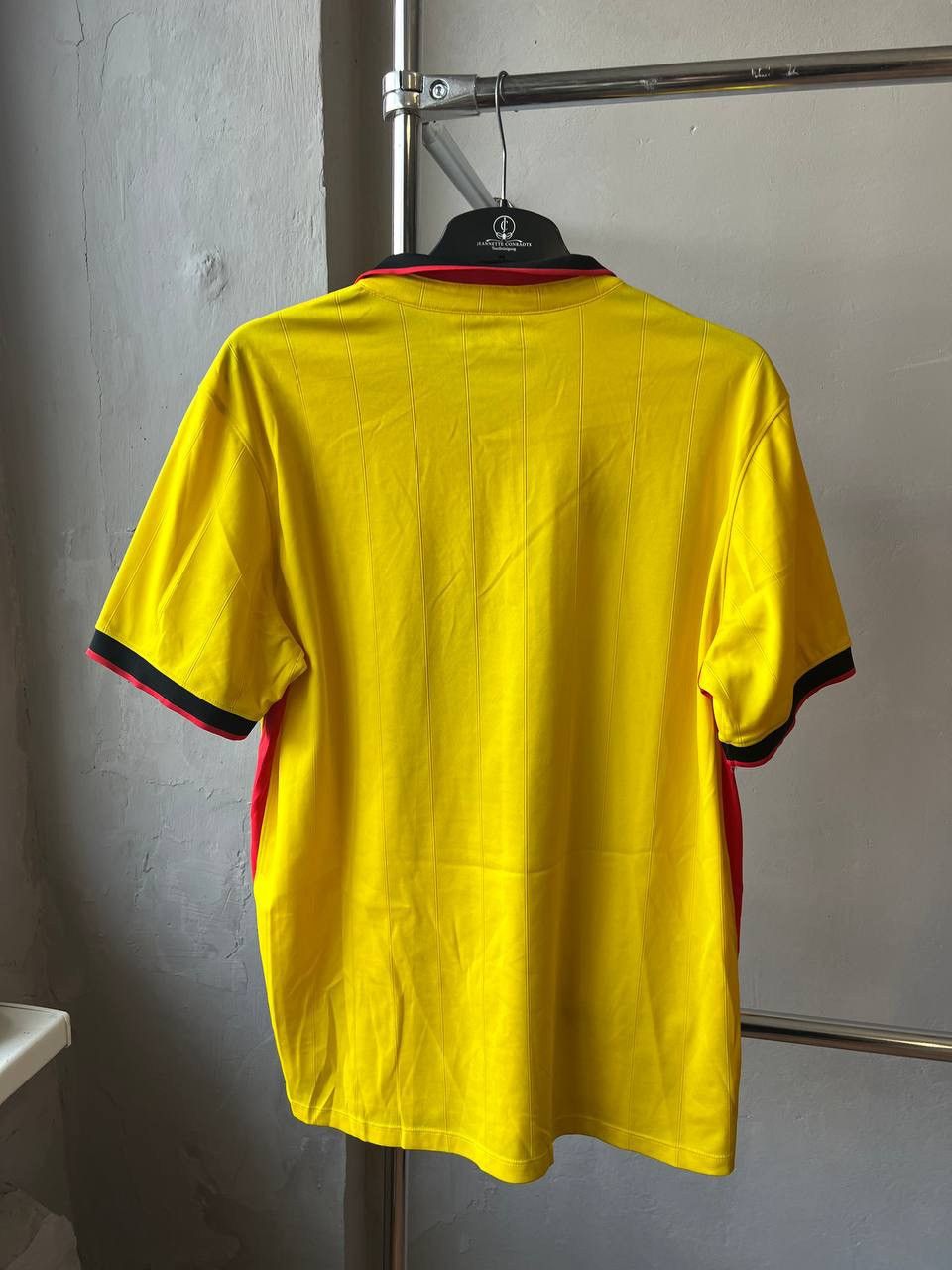 Sports Specialties 2016/17 WATFORD FC HOME SOCCER JERSEY FOOTBALL SHIRT DRYWORL Size US XL / EU 56 / 4 - 14 Thumbnail